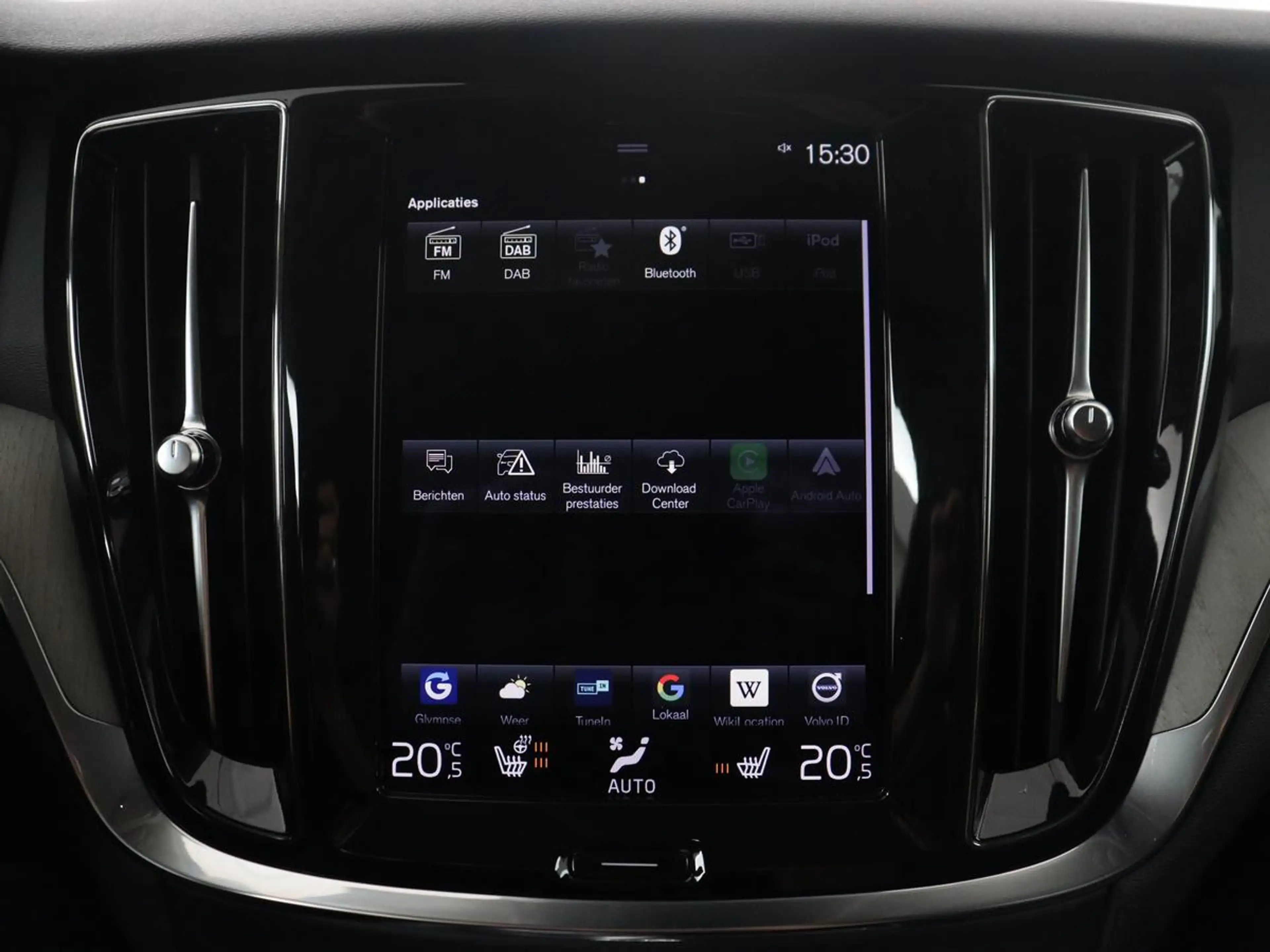Volvo V60 2.0 T8 Recharge AWD Inscription | SOH 82% | Trekha — photo 32