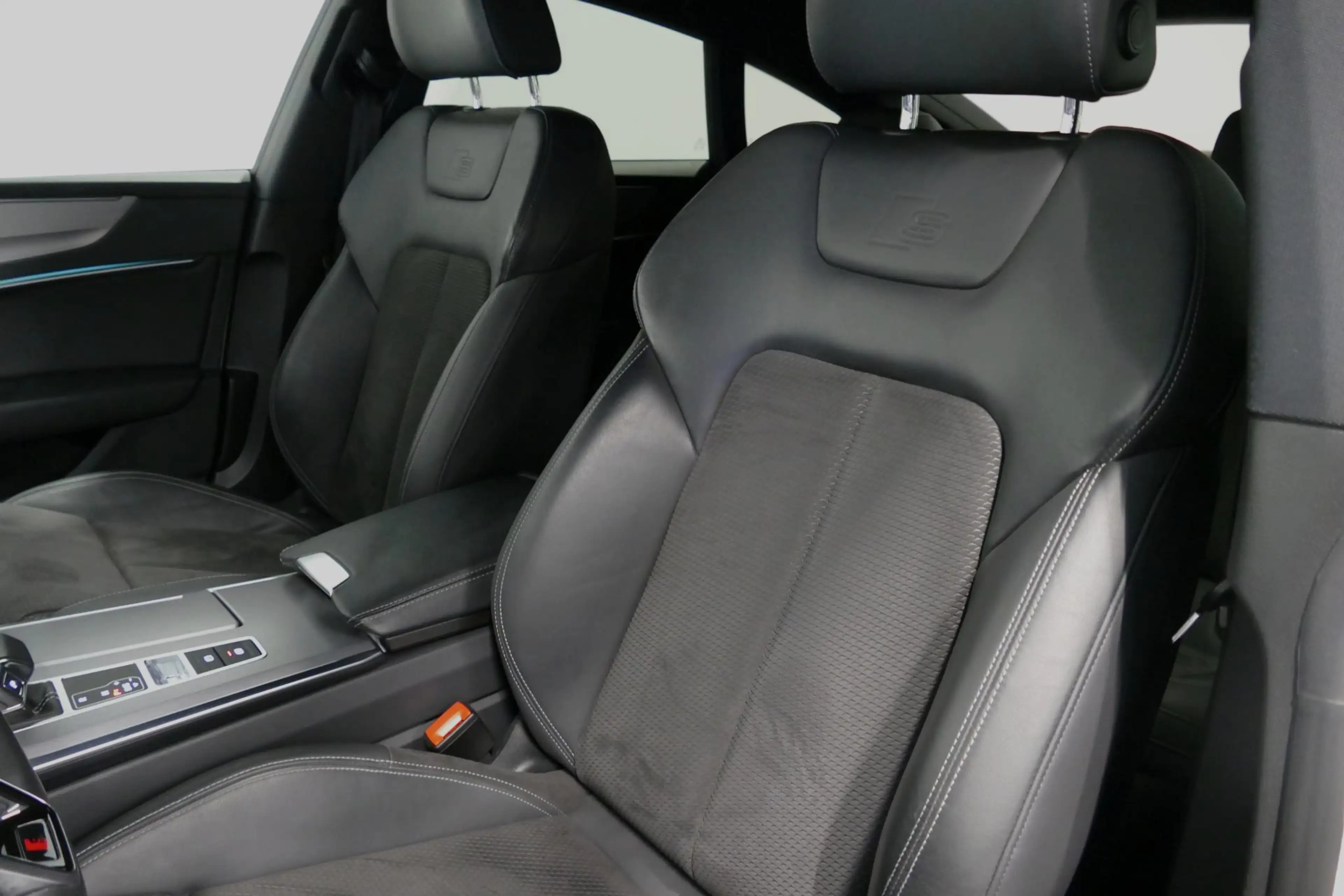 Audi A7 Sportback 50 TFSI e quattro Pro Line S / S Line / — photo 7