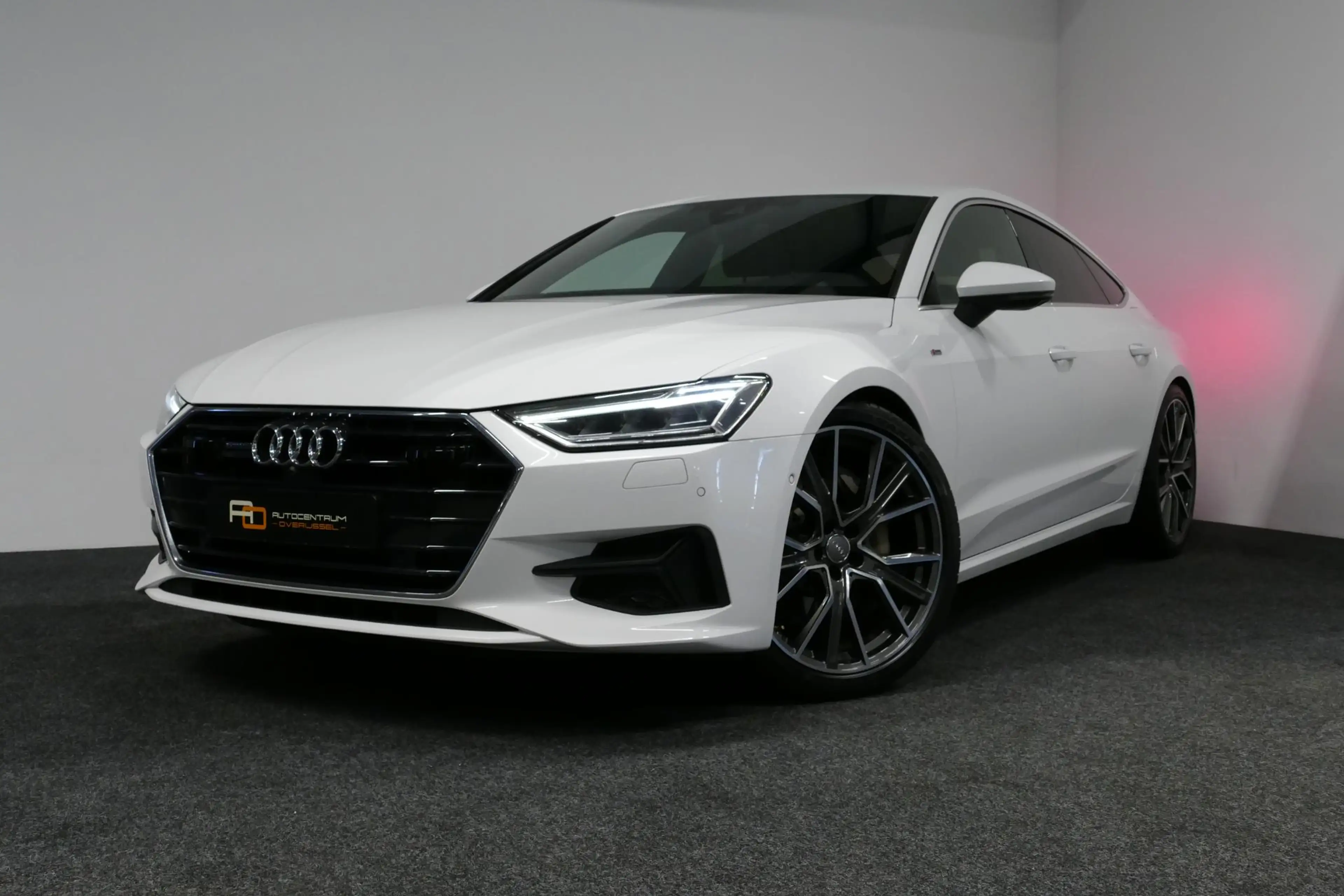 Audi A7 Sportback 50 TFSI e quattro Pro Line S / S Line / — photo 3