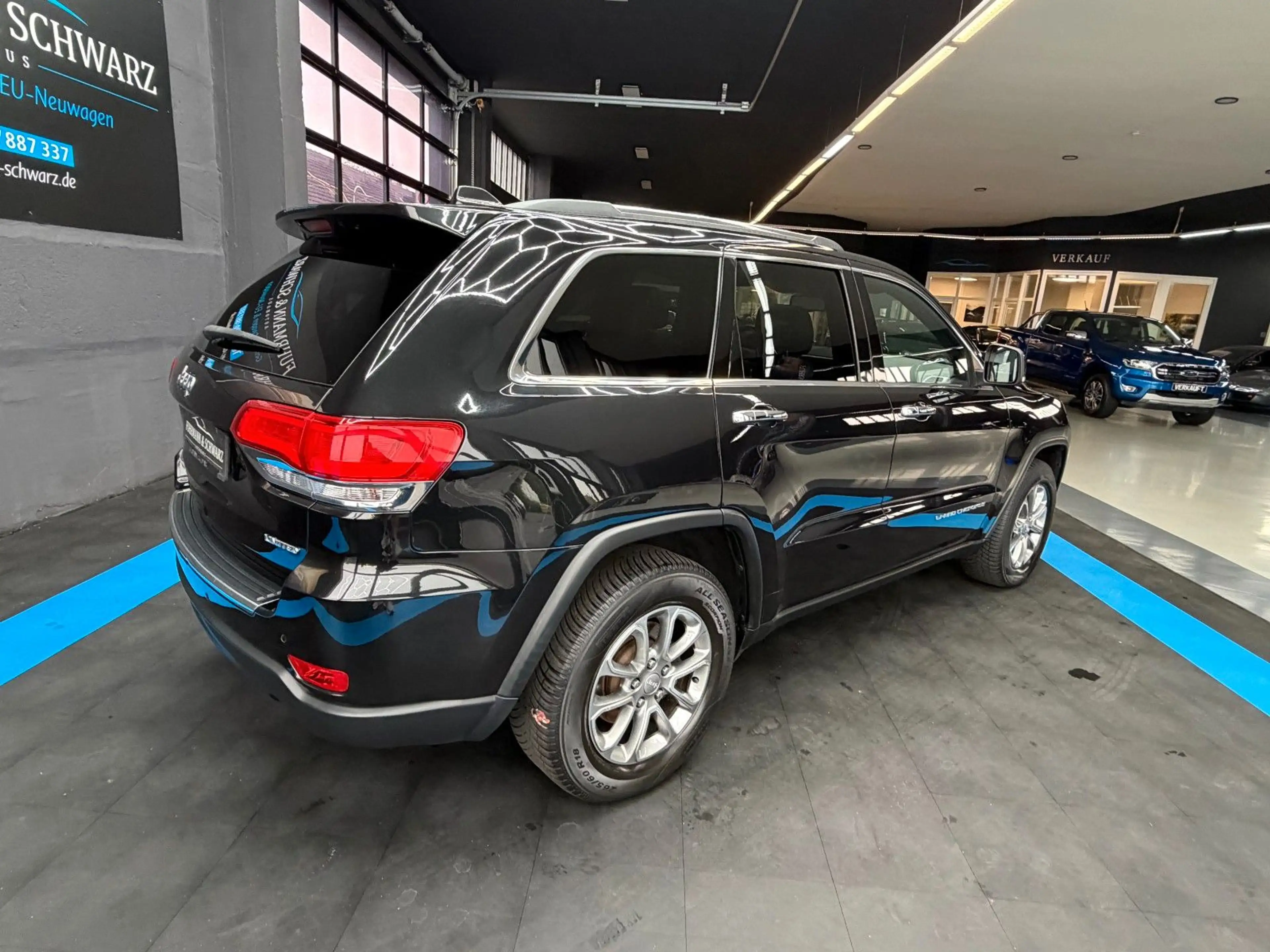 Jeep Grand Cherokee Cherokee3.0I Multijet Limited+Pano+Rfkm.+AHK+Nav — photo 4