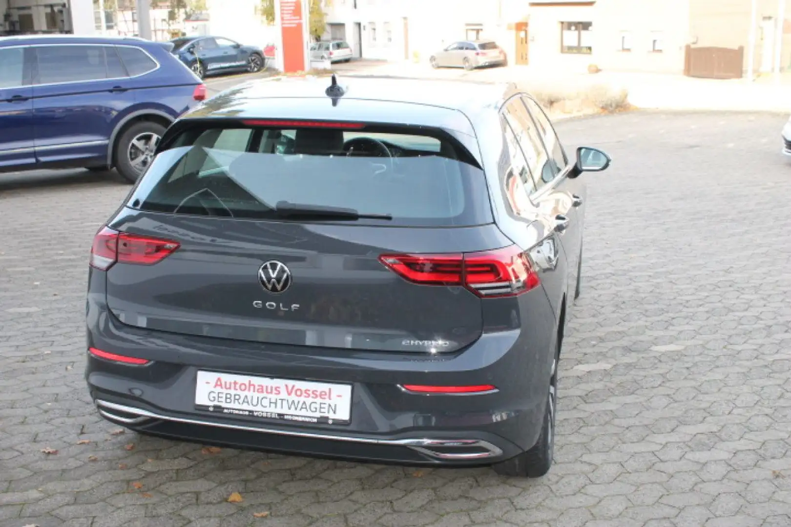 Volkswagen Golf 1.4 eHybrid Style Navi LED Klima Einparkhilfe Gris - 2