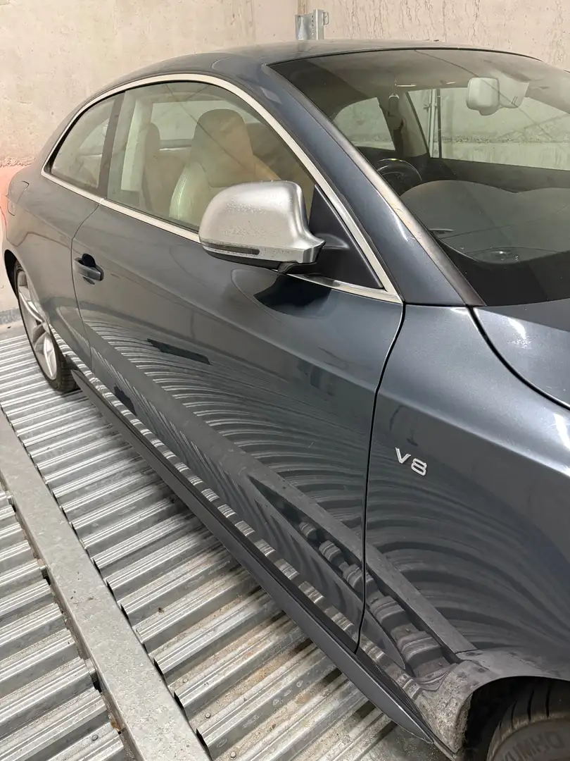 Audi S5 S5 4.2 FSI quattro RHD stuur aan rechterkant Šedá - 1