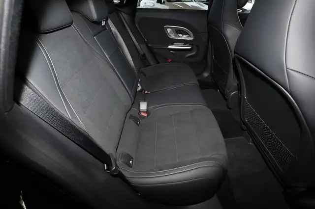 Mercedes-Benz Cla view 6