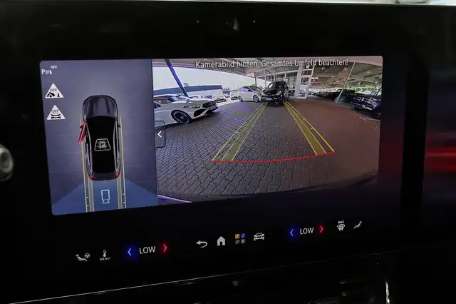 Mercedes-Benz Cla view 11