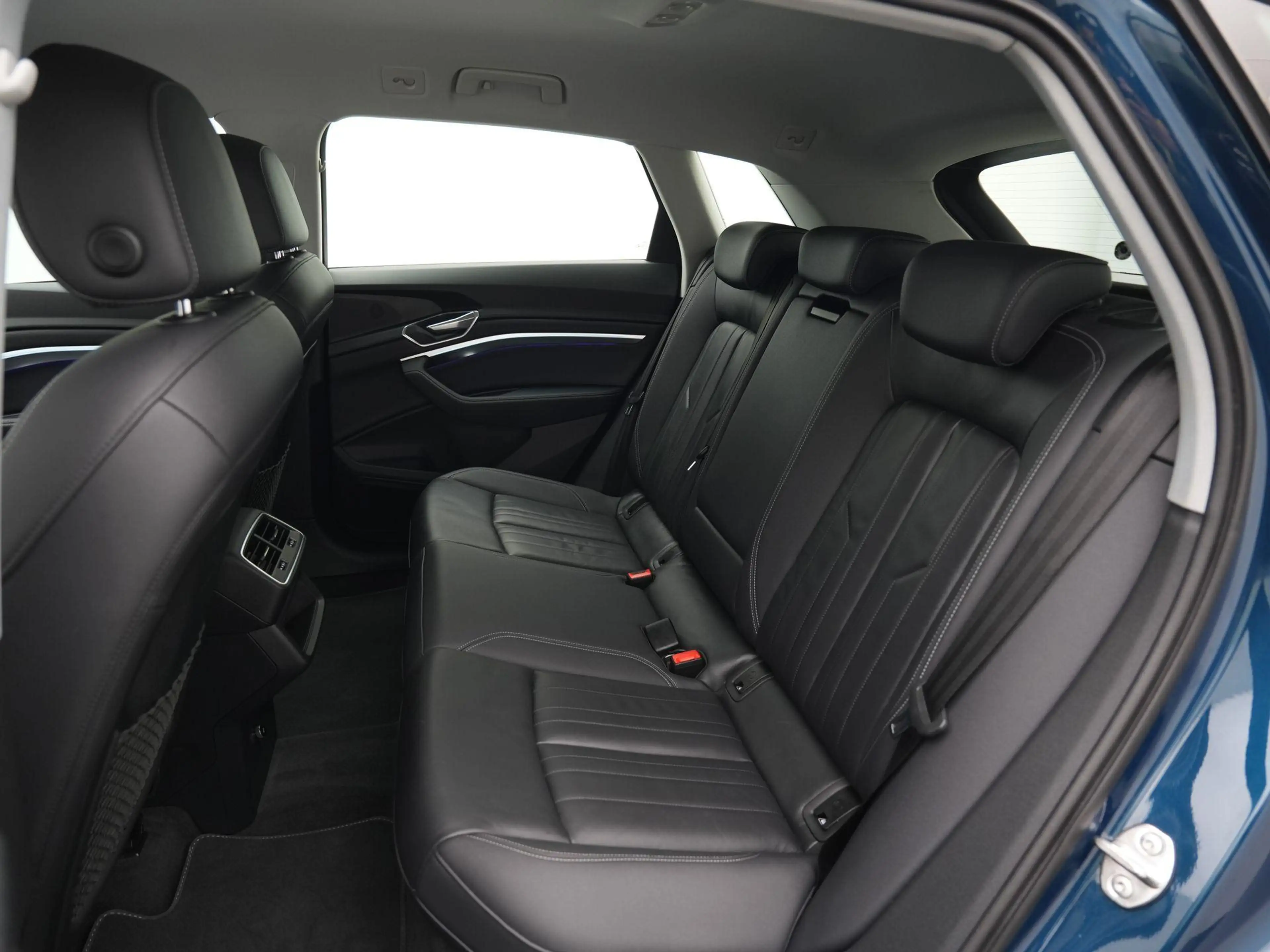Audi e-tron 55 quattro Advanced edition 400pk Plus 95 kWh | Lu — photo 9