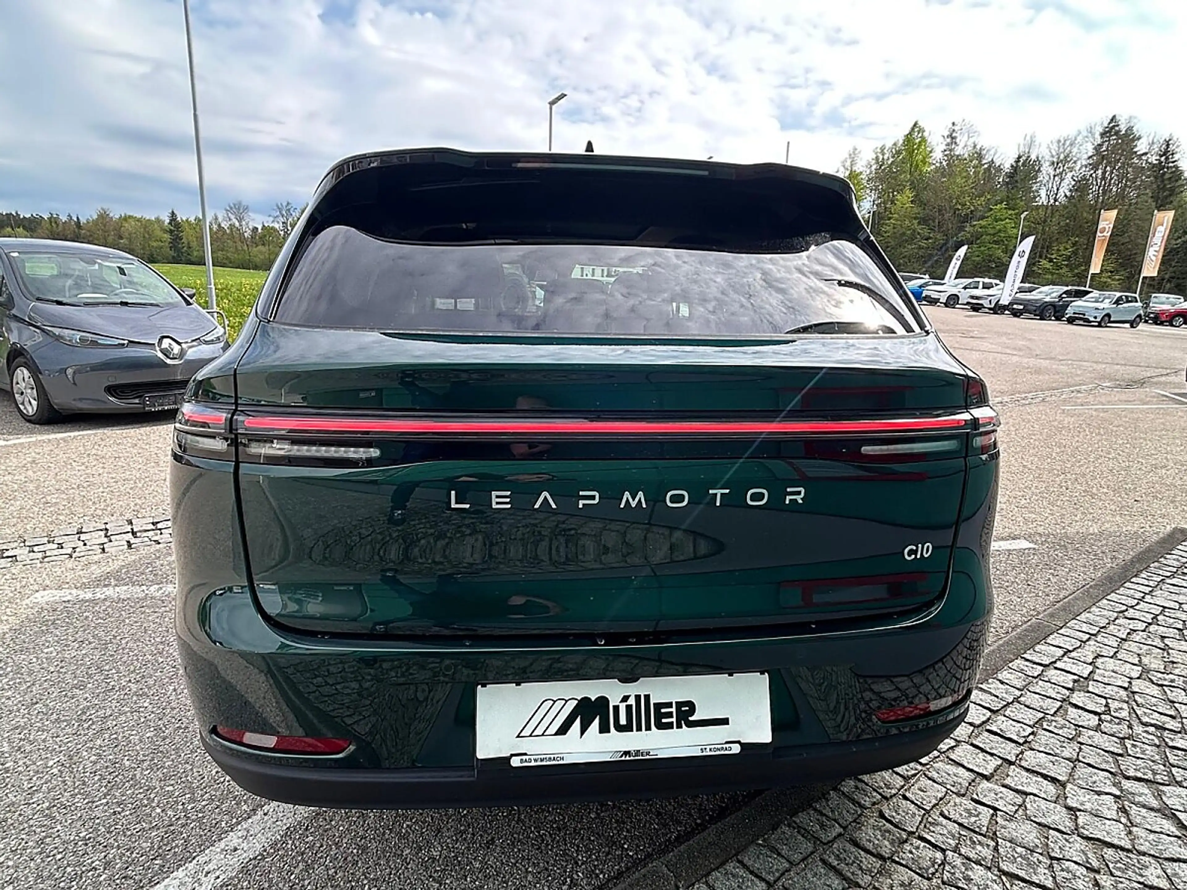 Leapmotor C10 REEV 28,4kWh Design — photo 6