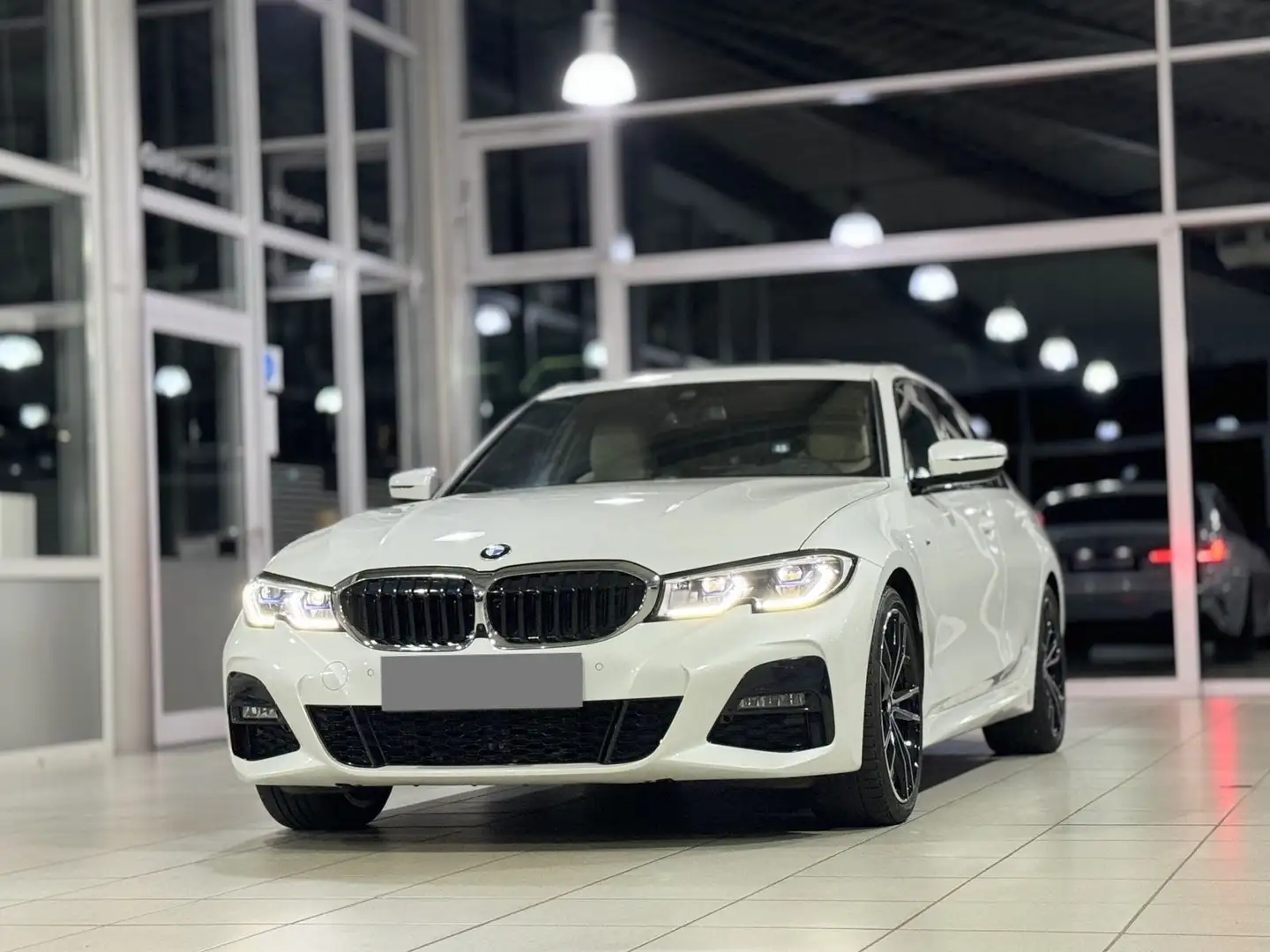 BMW 330 330d mhev 48V xdrive Msport auto 360 Laser Pelle Bianco - 1