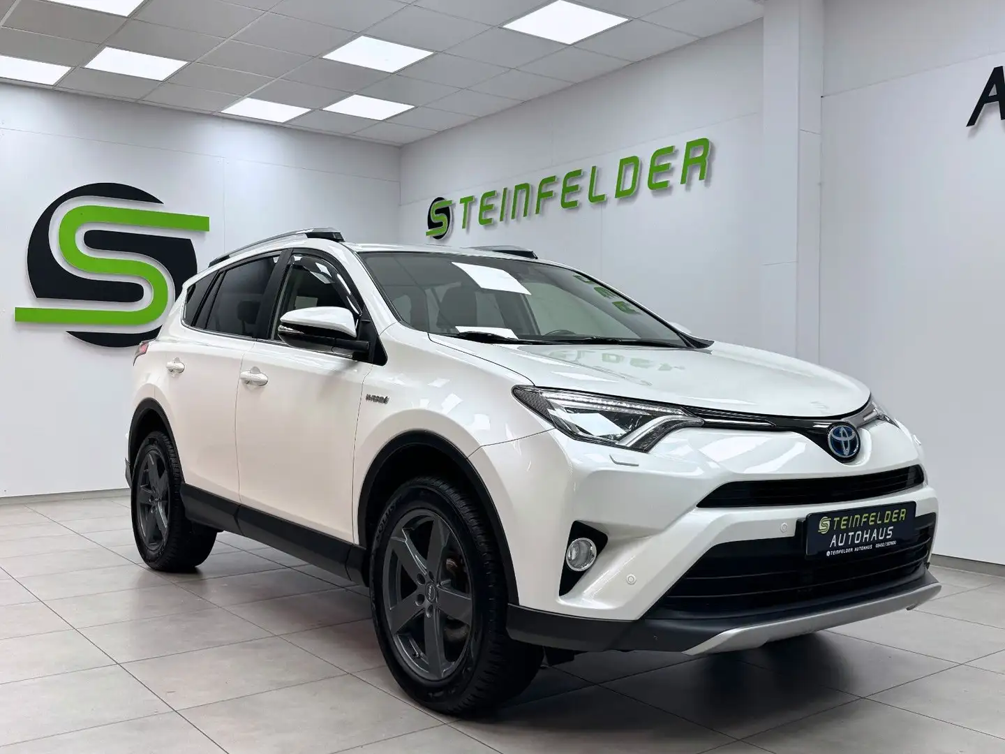 Toyota RAV 4 4 2.5 Hybrid / R KAM / NAVI / SHZ / TEMPOMAT Weiß - 1