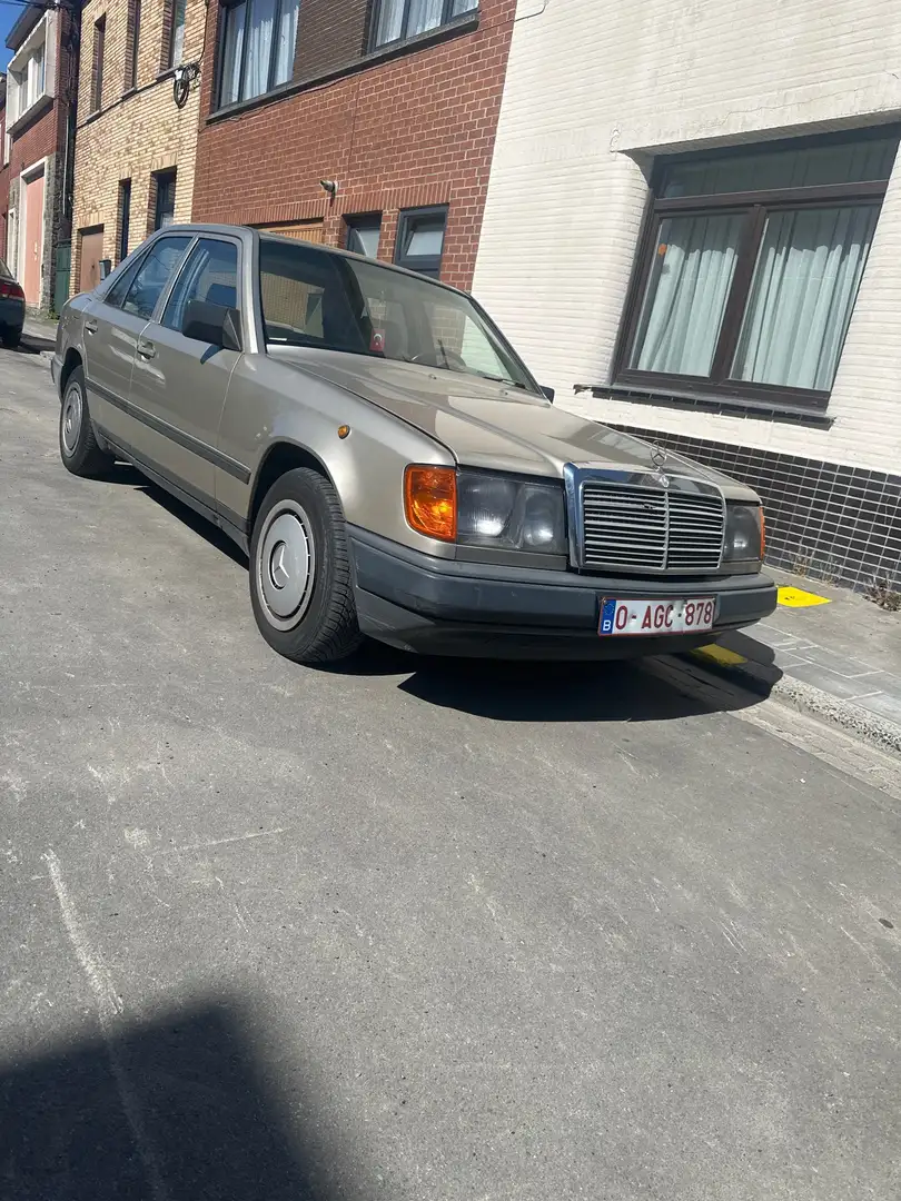 Mercedes-Benz E 250 - 2