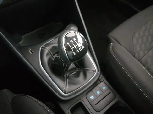 Ford Fiesta view 13