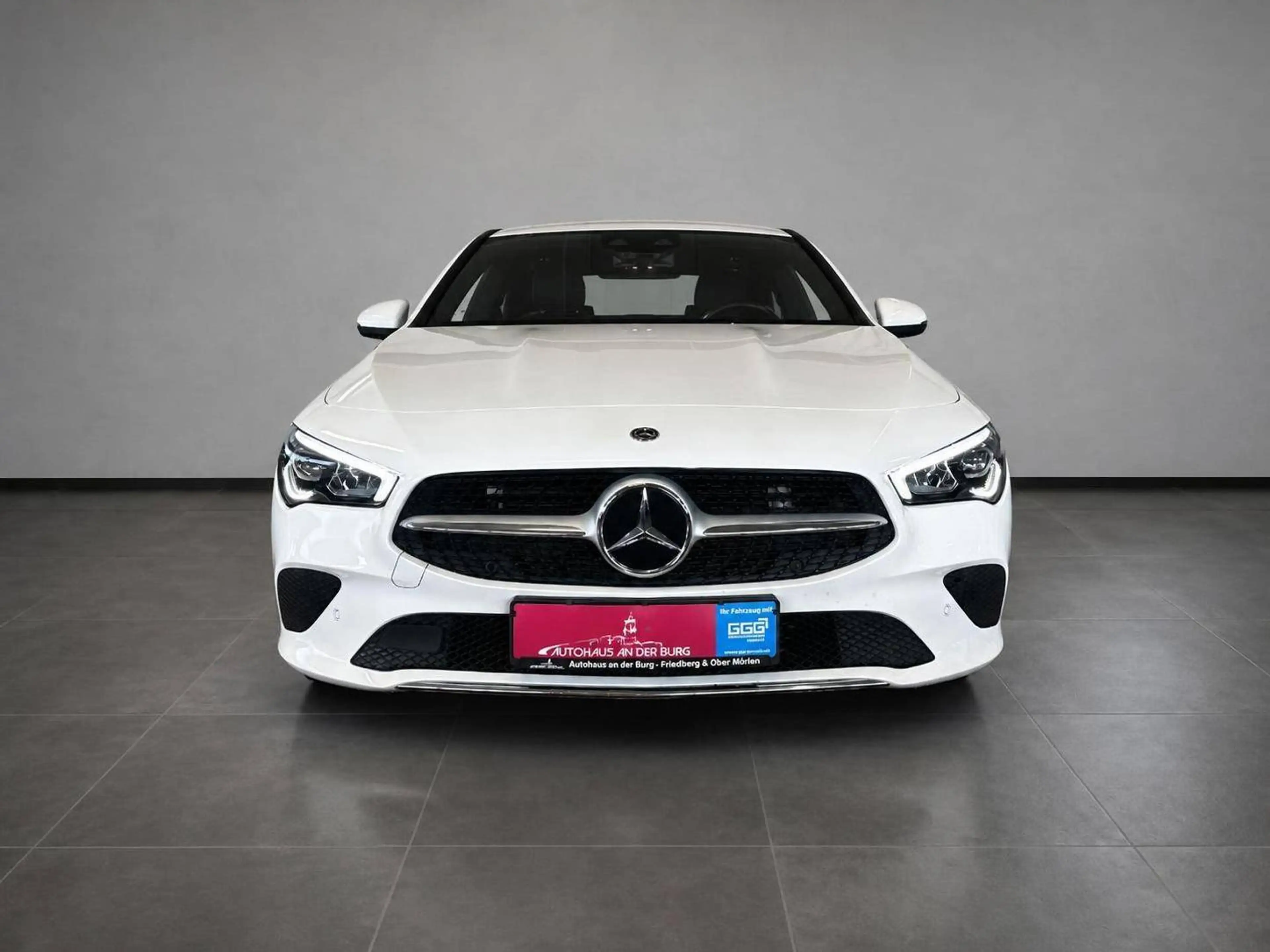 Mercedes-Benz CLA 200 /LED/Navi/AHK/2.Hand — photo 2