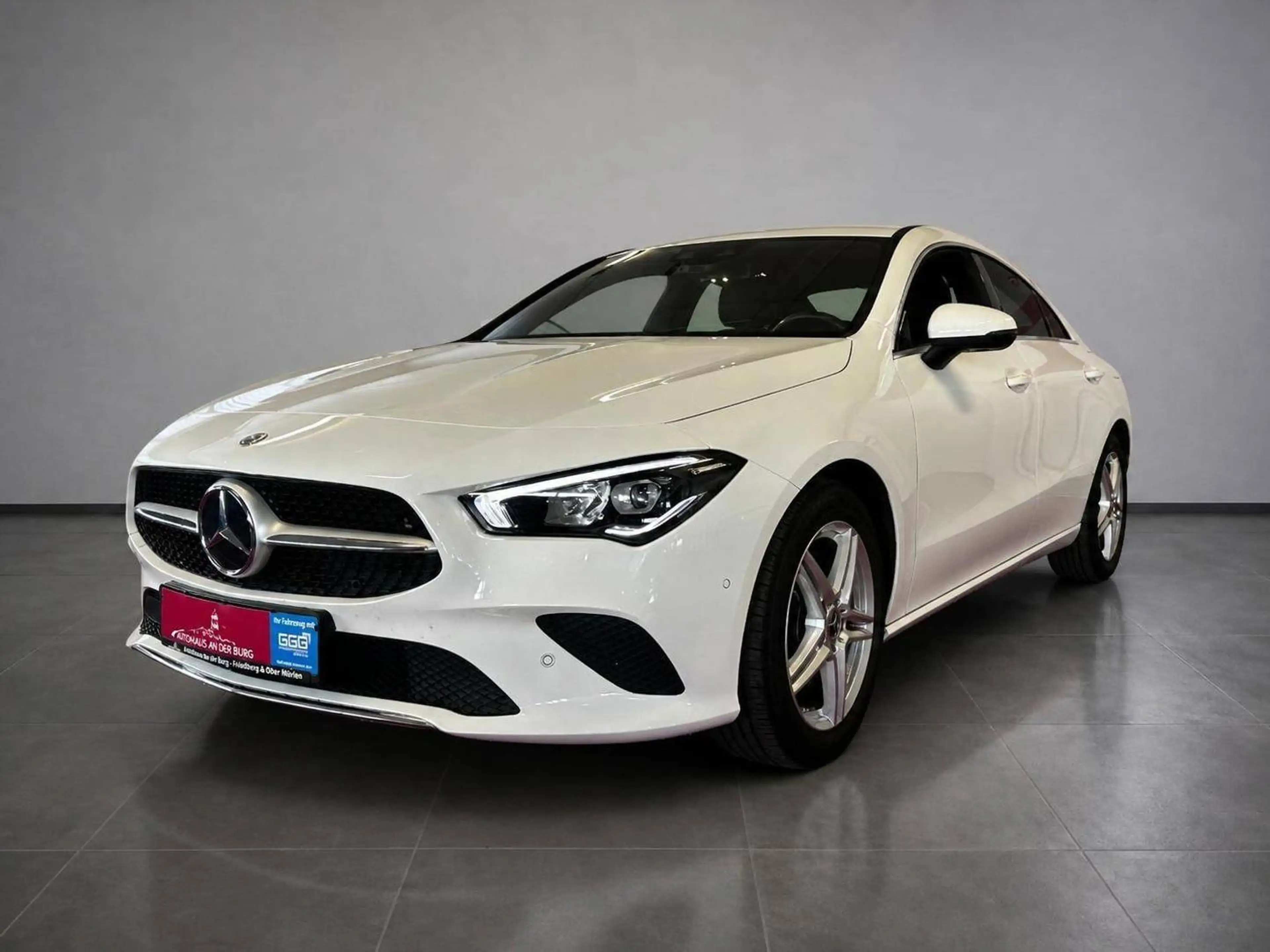 Mercedes-Benz CLA 200 /LED/Navi/AHK/2.Hand — photo 3