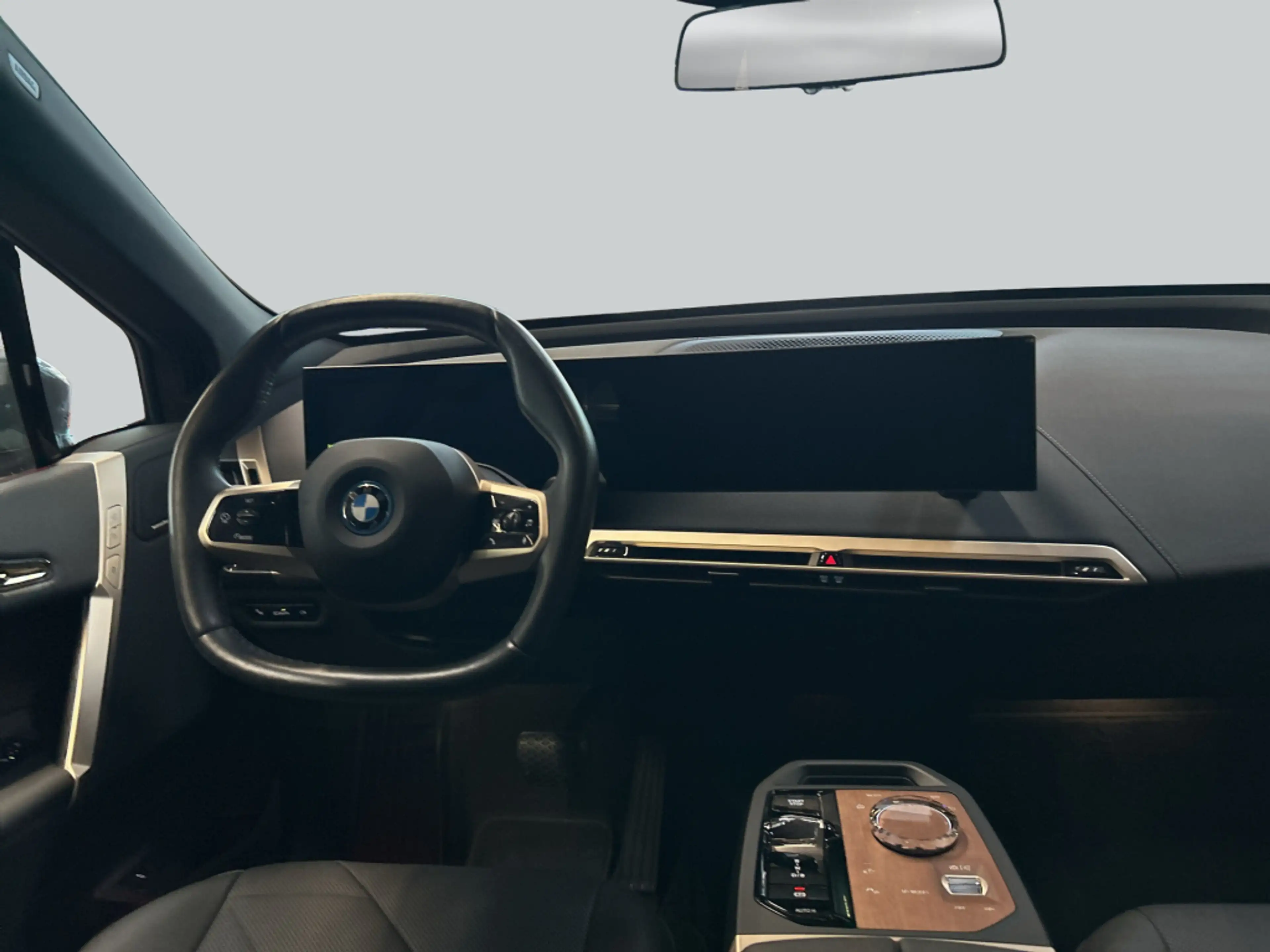 BMW iX xDrive40 AHK Navi H&K SHZ — photo 18
