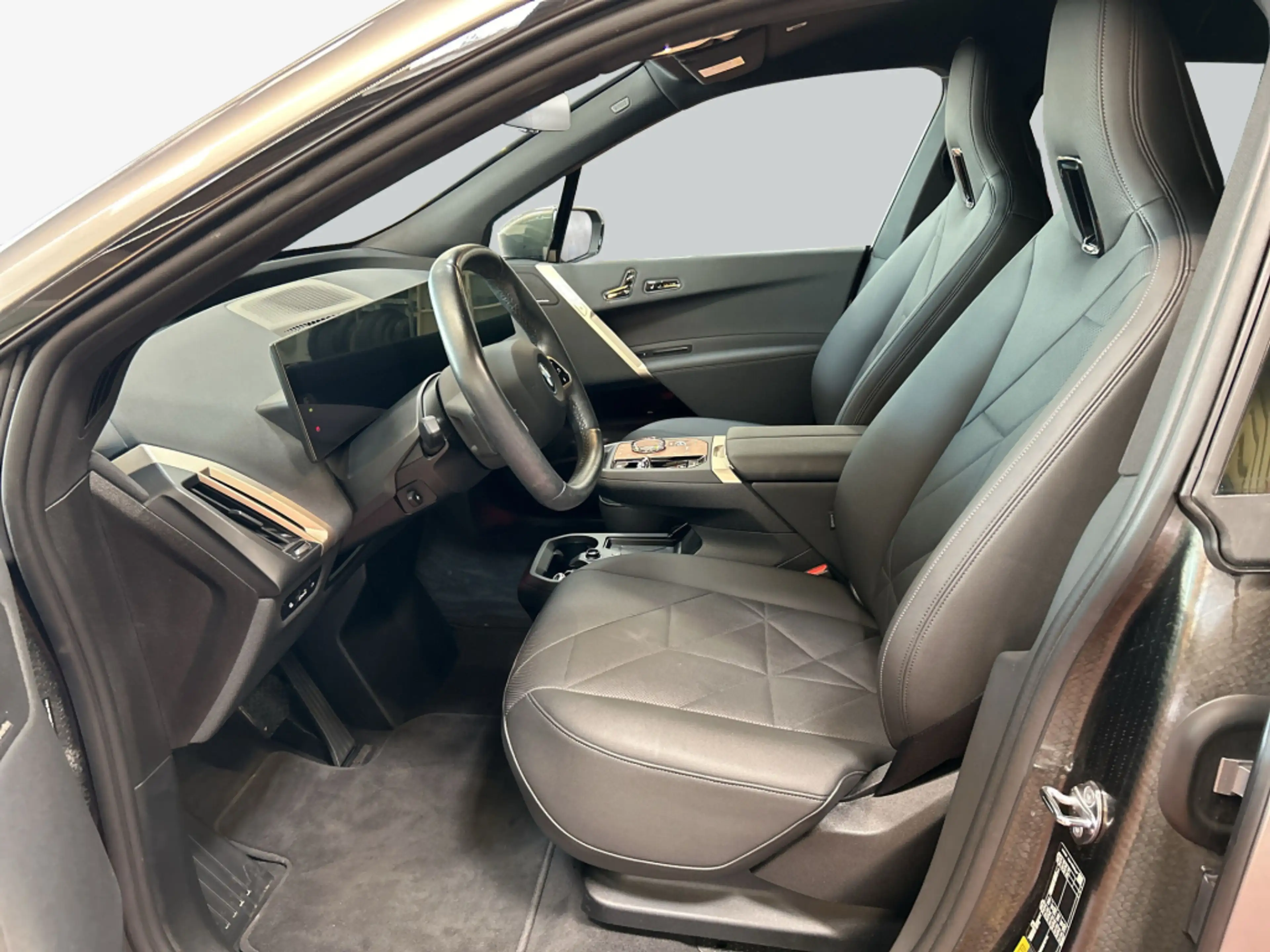 BMW iX xDrive40 AHK Navi H&K SHZ — photo 11
