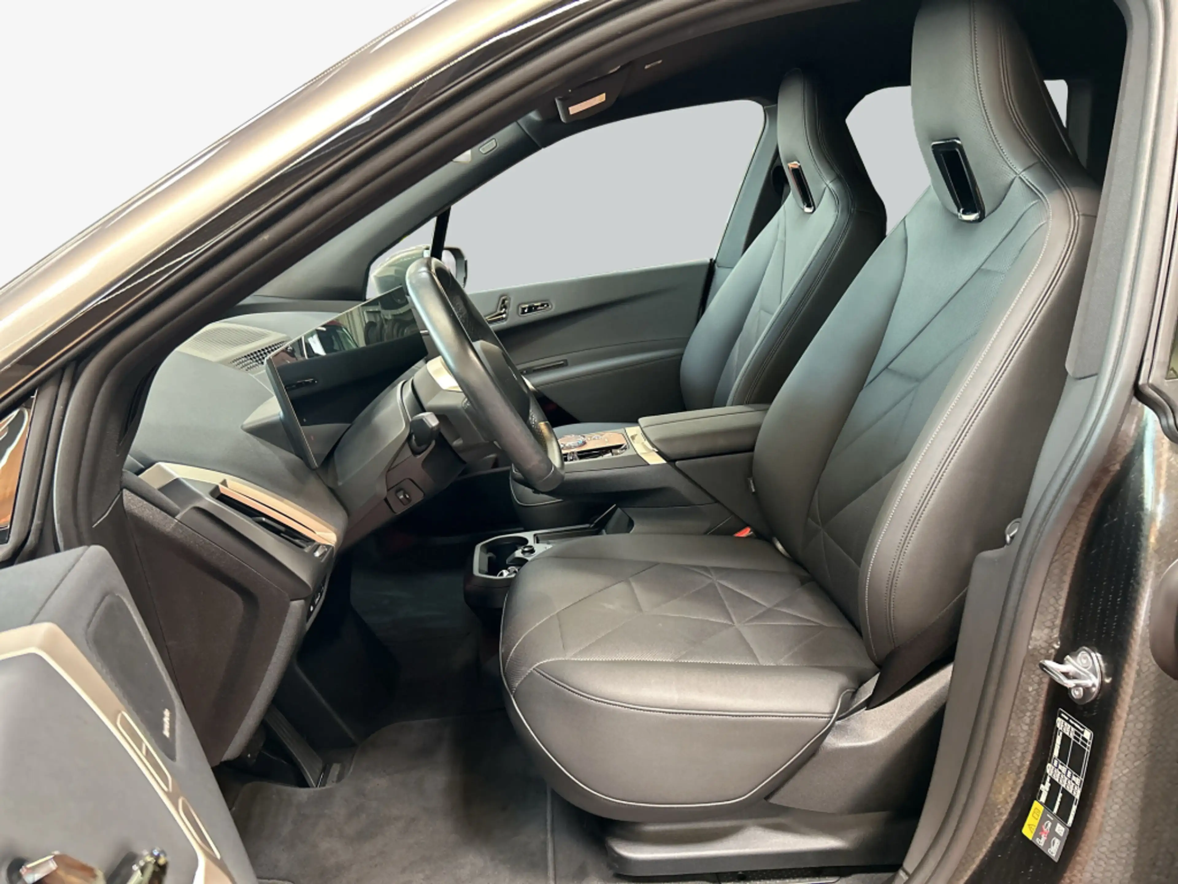 BMW iX xDrive40 AHK Navi H&K SHZ — photo 12
