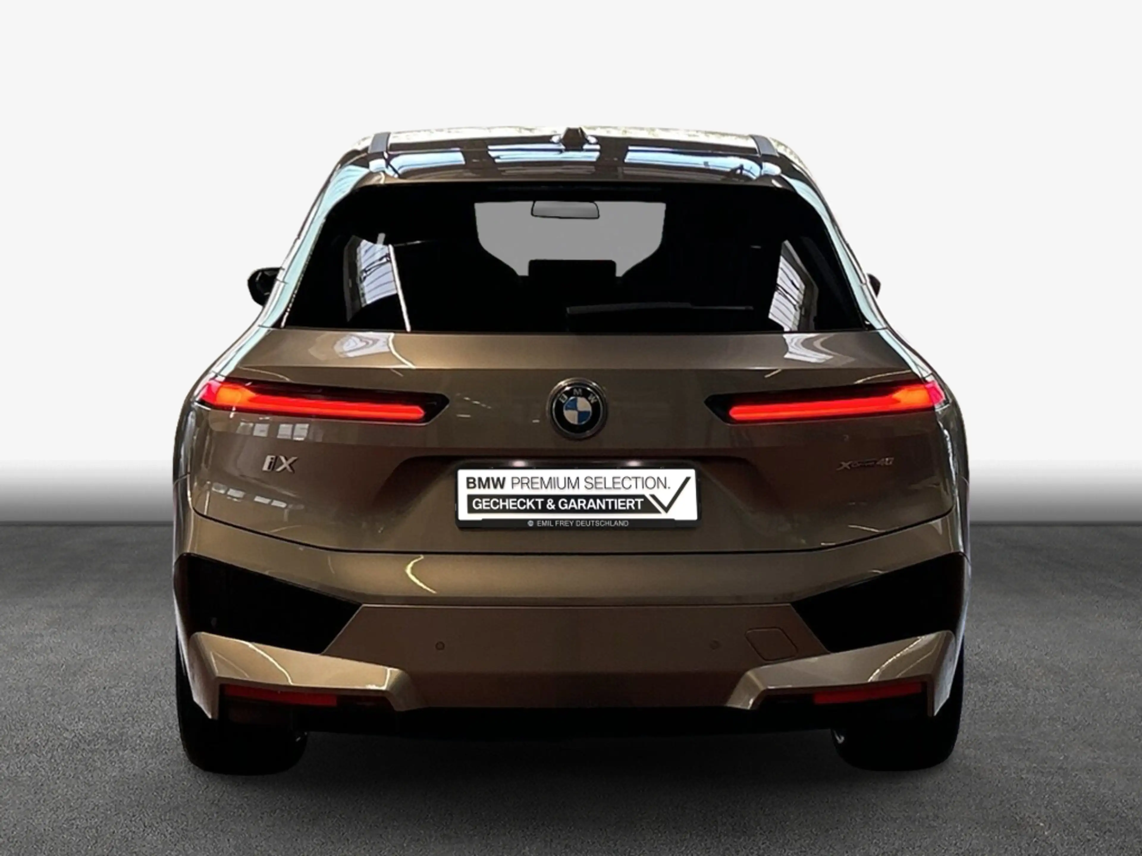 BMW iX xDrive40 AHK Navi H&K SHZ — photo 7