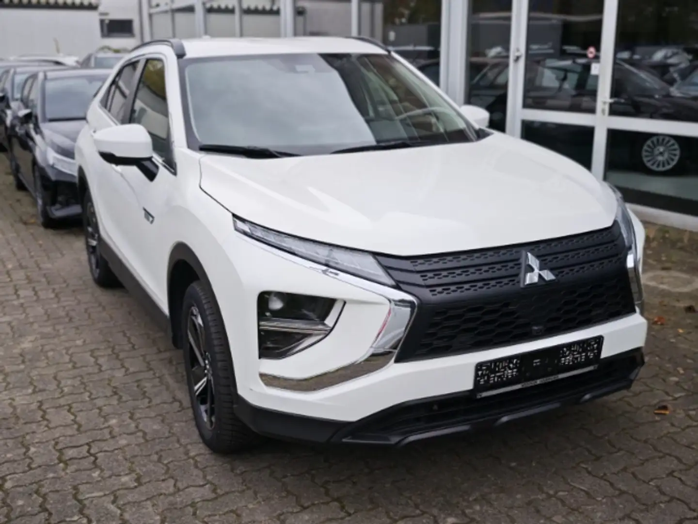 Mitsubishi Eclipse Cross Mitsubishi Plug-In Hybrid Basis MJ21.6 2,4l (SDA o Blanc - 2