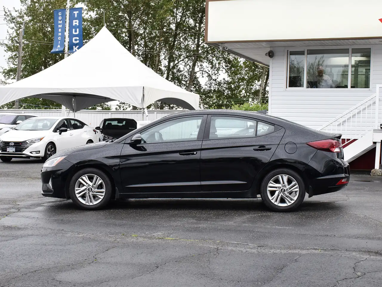 Hyundai ELANTRA снимка Hyundai ELANTRA