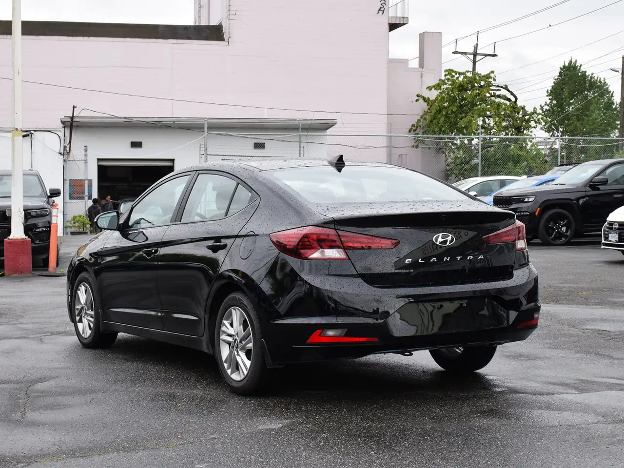 Hyundai ELANTRA снимка Hyundai ELANTRA