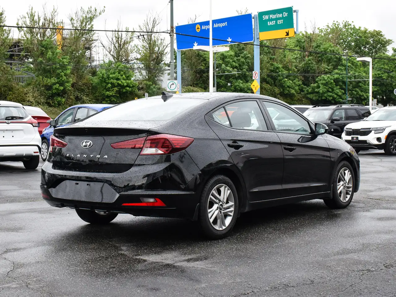 Hyundai ELANTRA снимка Hyundai ELANTRA