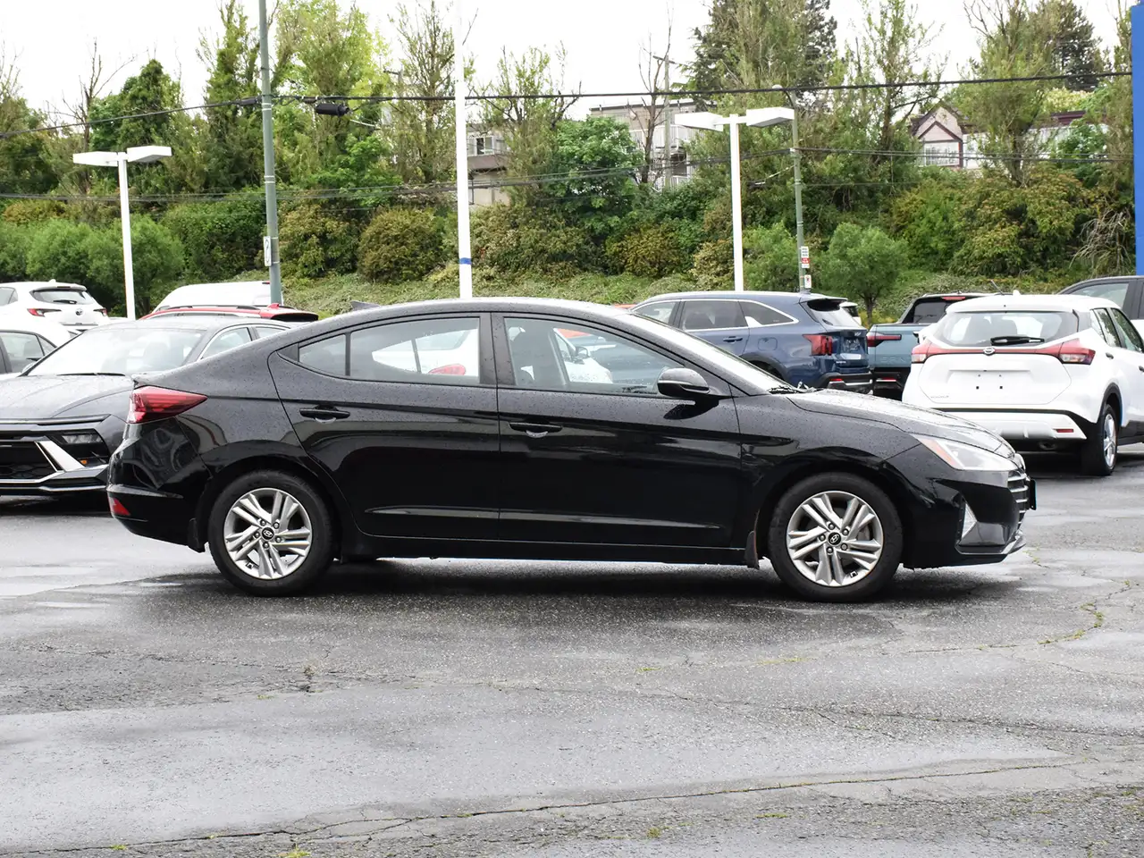 Hyundai ELANTRA снимка Hyundai ELANTRA