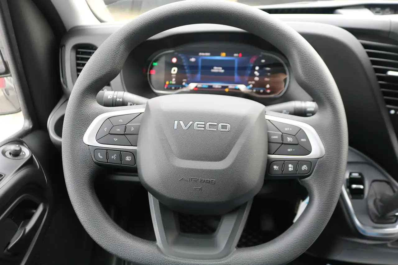 Iveco Daily 2024 — фото 18