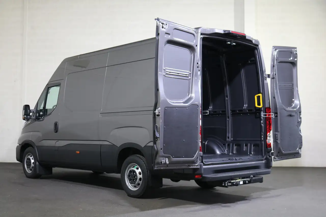 Iveco Daily 2024 — фото 10