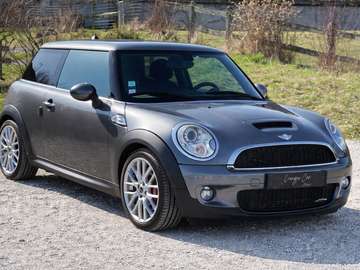 1.6i TURBO  JOHN COOPER WORKS