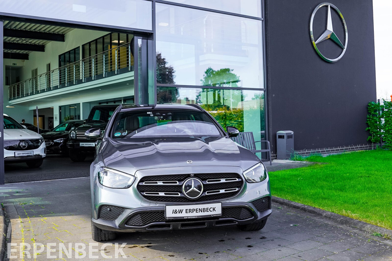Mercedes-Benz E 400 E 400 d 4MATIC T-Modell All-Terrain — photo 3