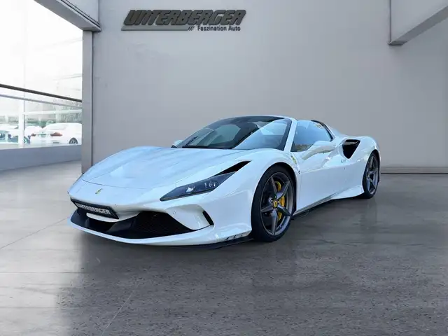 Ferrari Autres F 8 Spider / JBL / Lifting / e-Sitze / Top! /