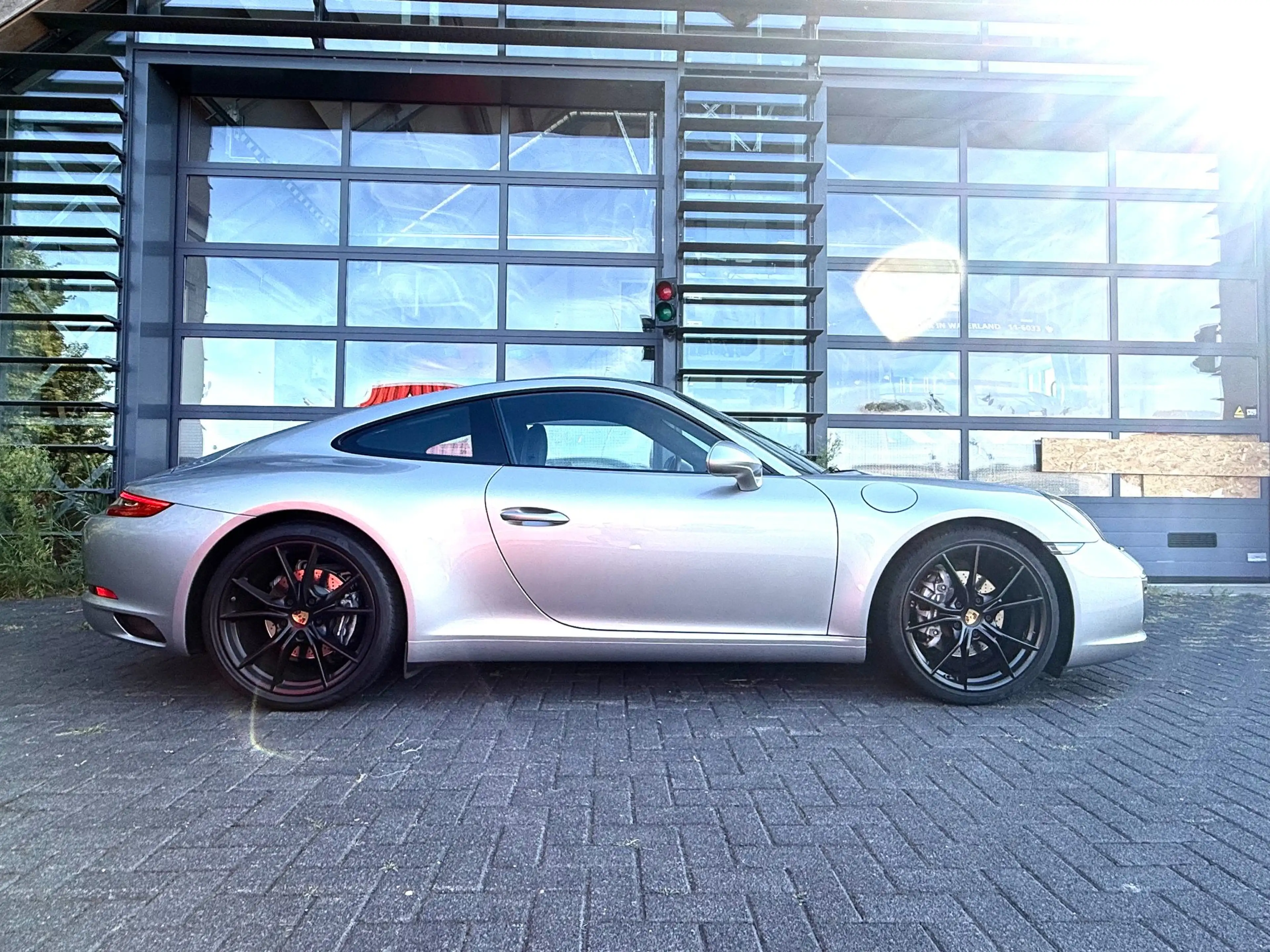 Porsche 911 3.0 Carrera — photo 9