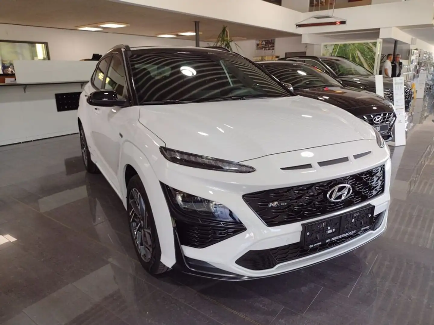 Hyundai KONA 1,0 T-GDi 48V 2WD N-Line Weiß - 2