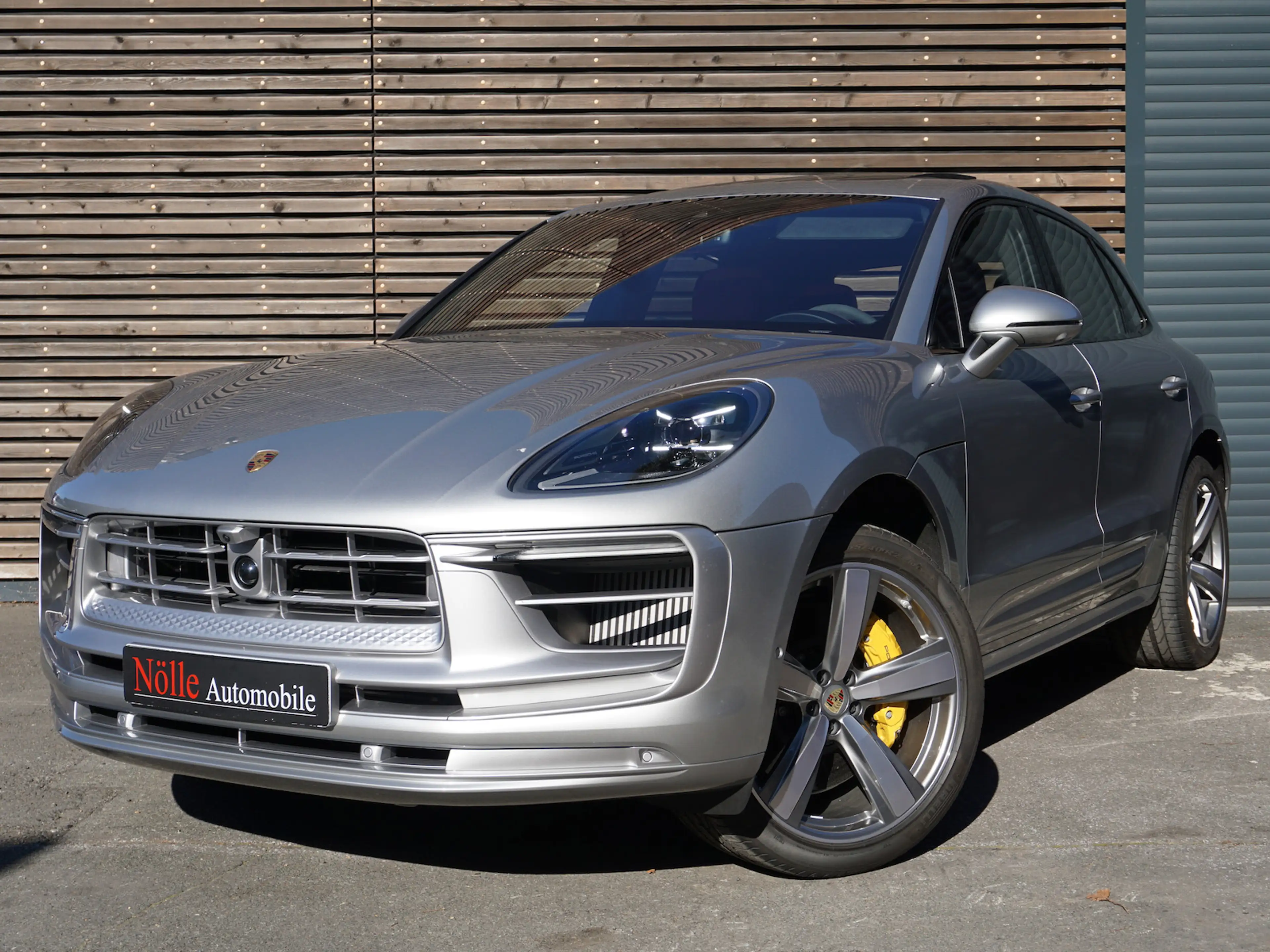 Porsche Macan GTS PCCB Pano Burm PDLS+ 360° 21´ Exklusiv