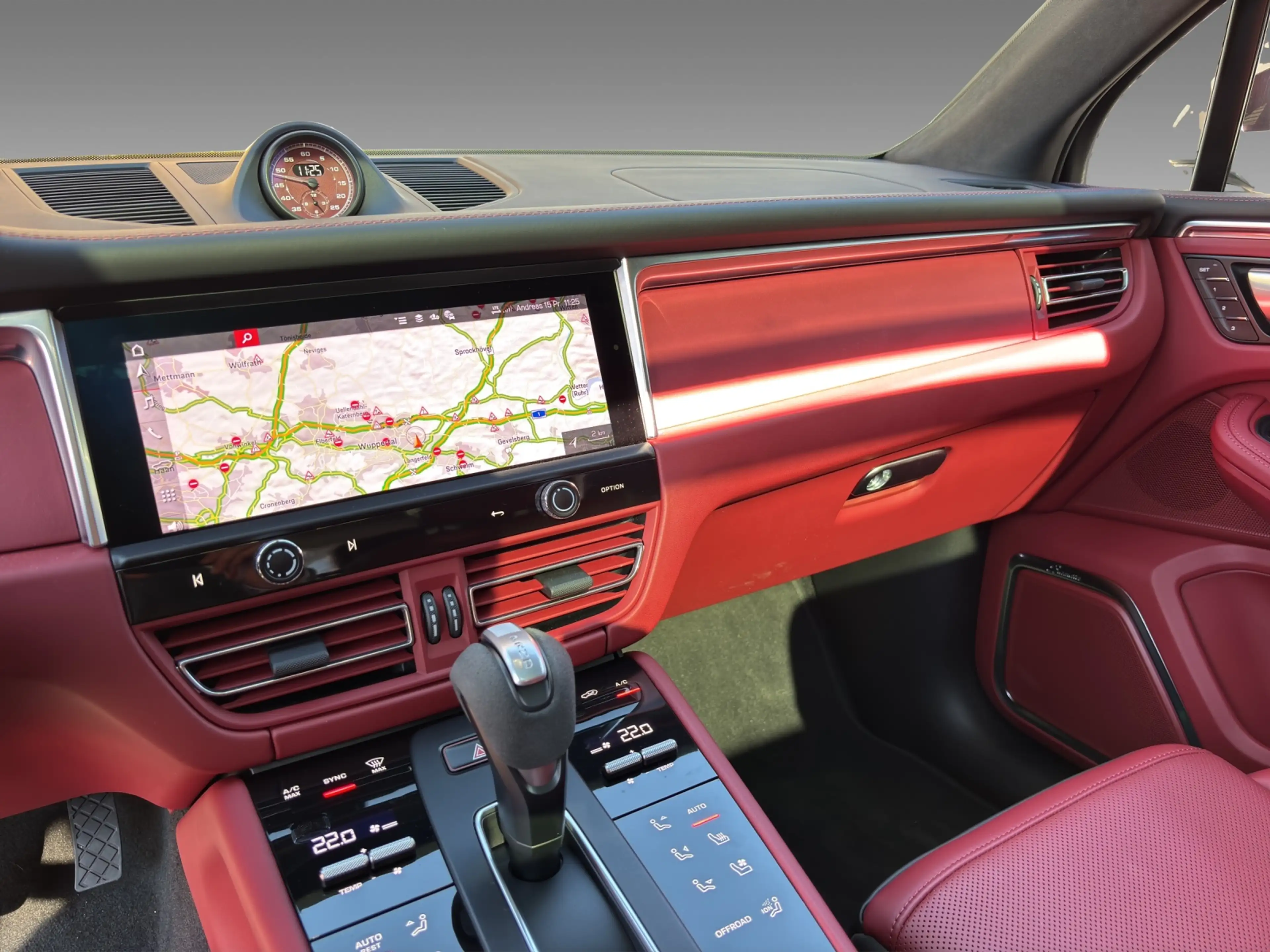 Porsche Macan GTS PCCB Pano Burm PDLS+ 360° 21´ Exklusiv — photo 15