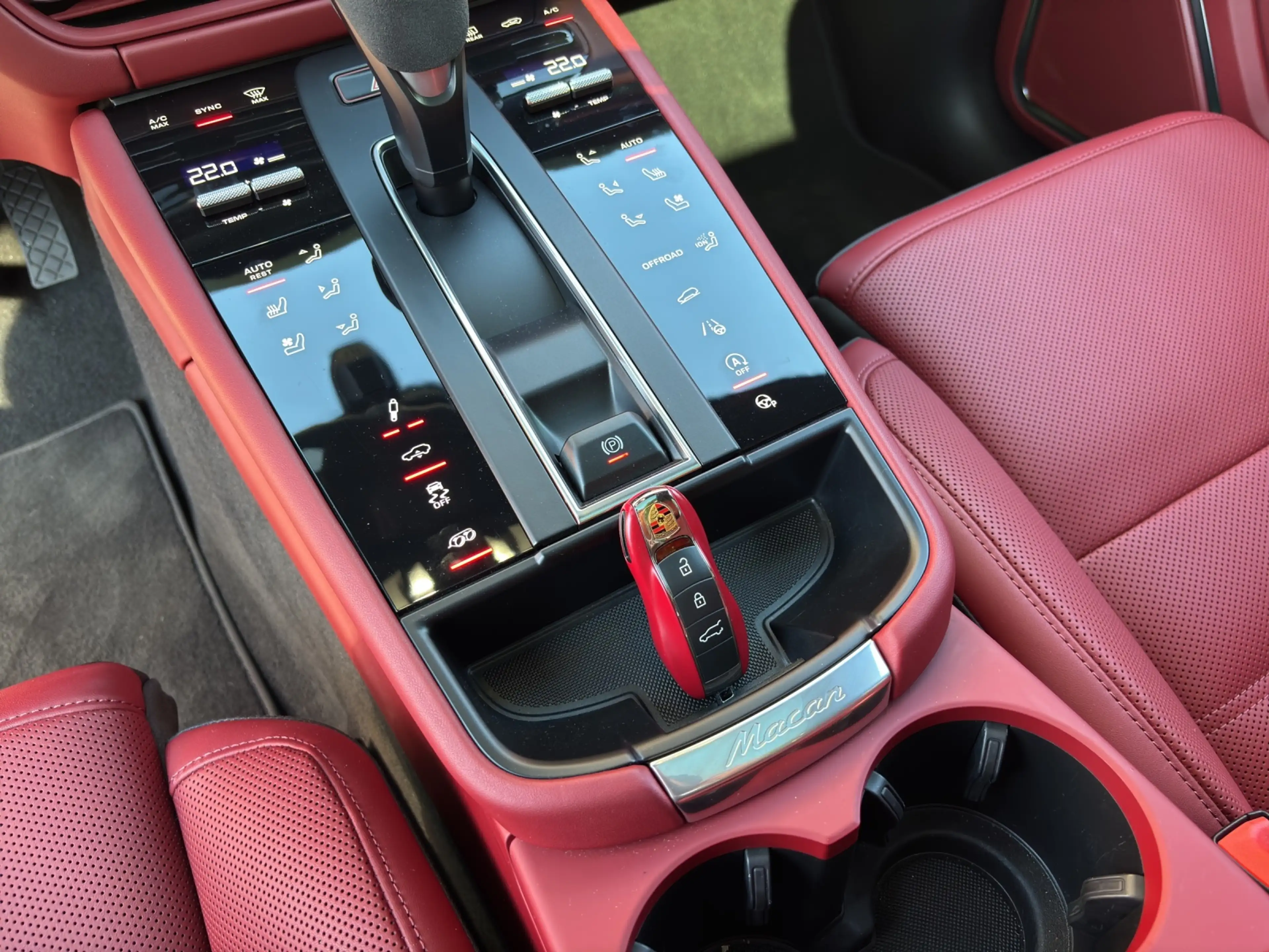 Porsche Macan GTS PCCB Pano Burm PDLS+ 360° 21´ Exklusiv — photo 14