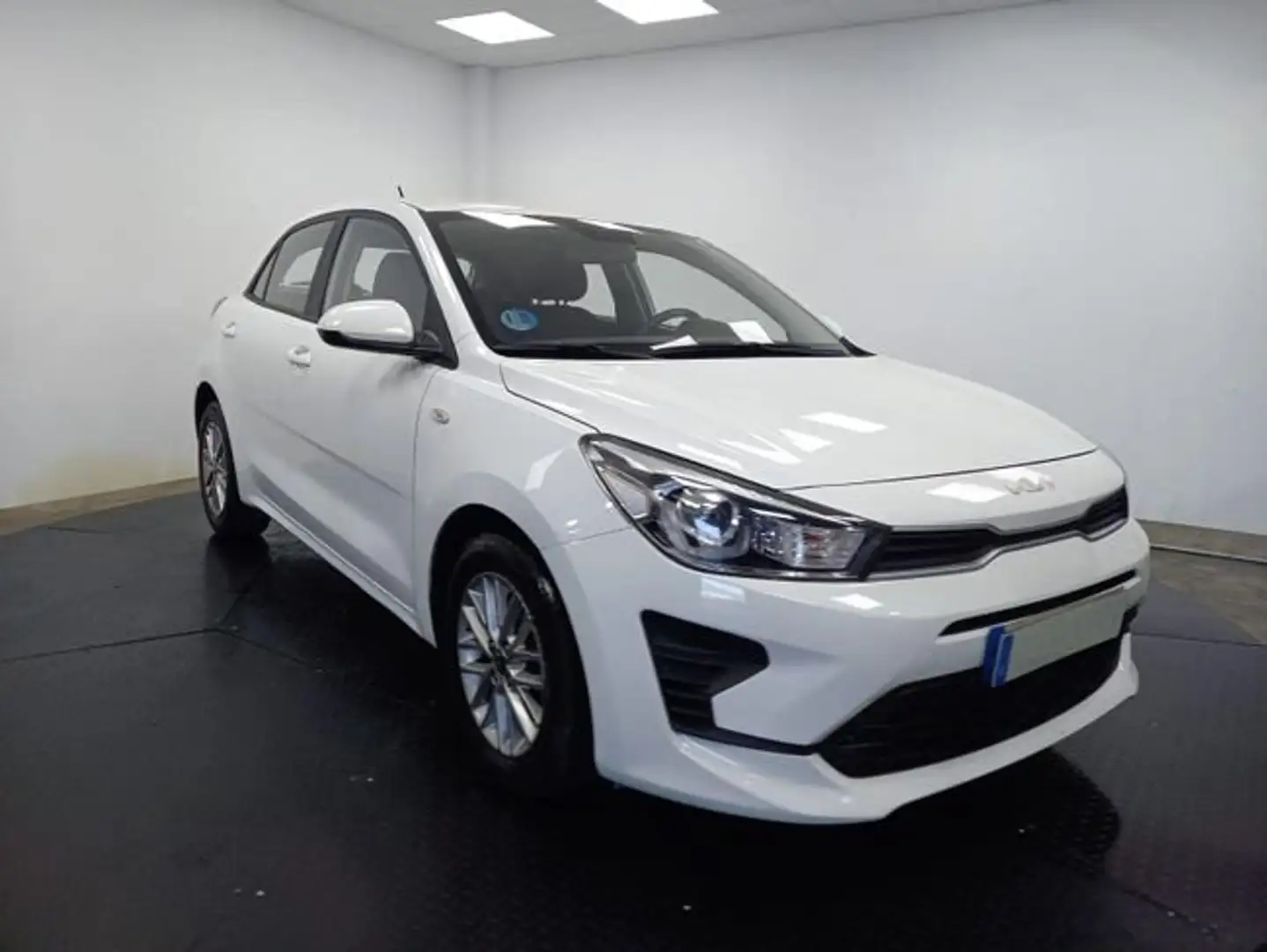 Kia Rio 1.0 T-GDI 74KW (100CV) MHEV IMT CONCEPT Blanco - 2