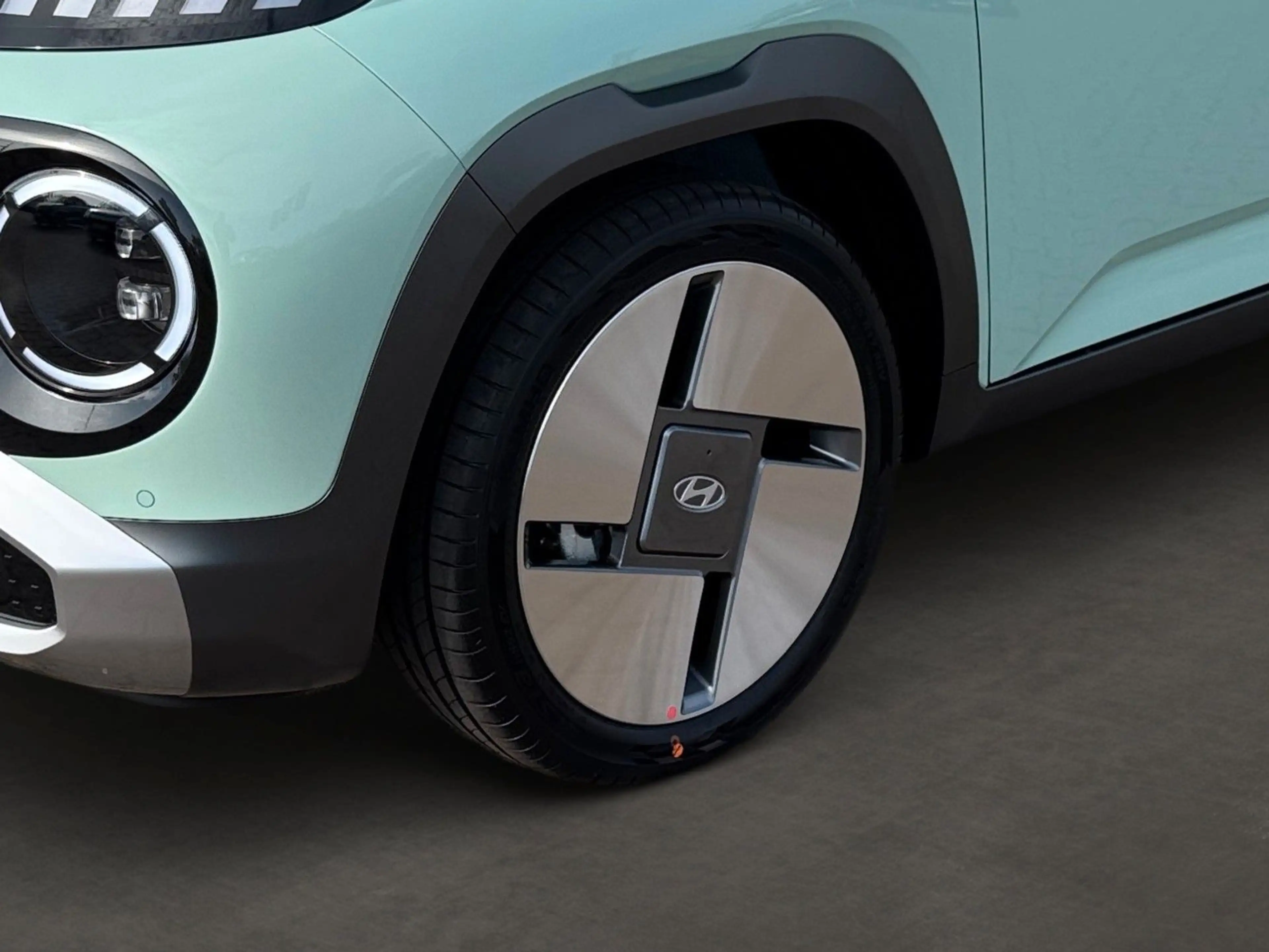 Hyundai Inster LOUNGE 49 kWh KLA NAVI KAMERA LED — photo 7
