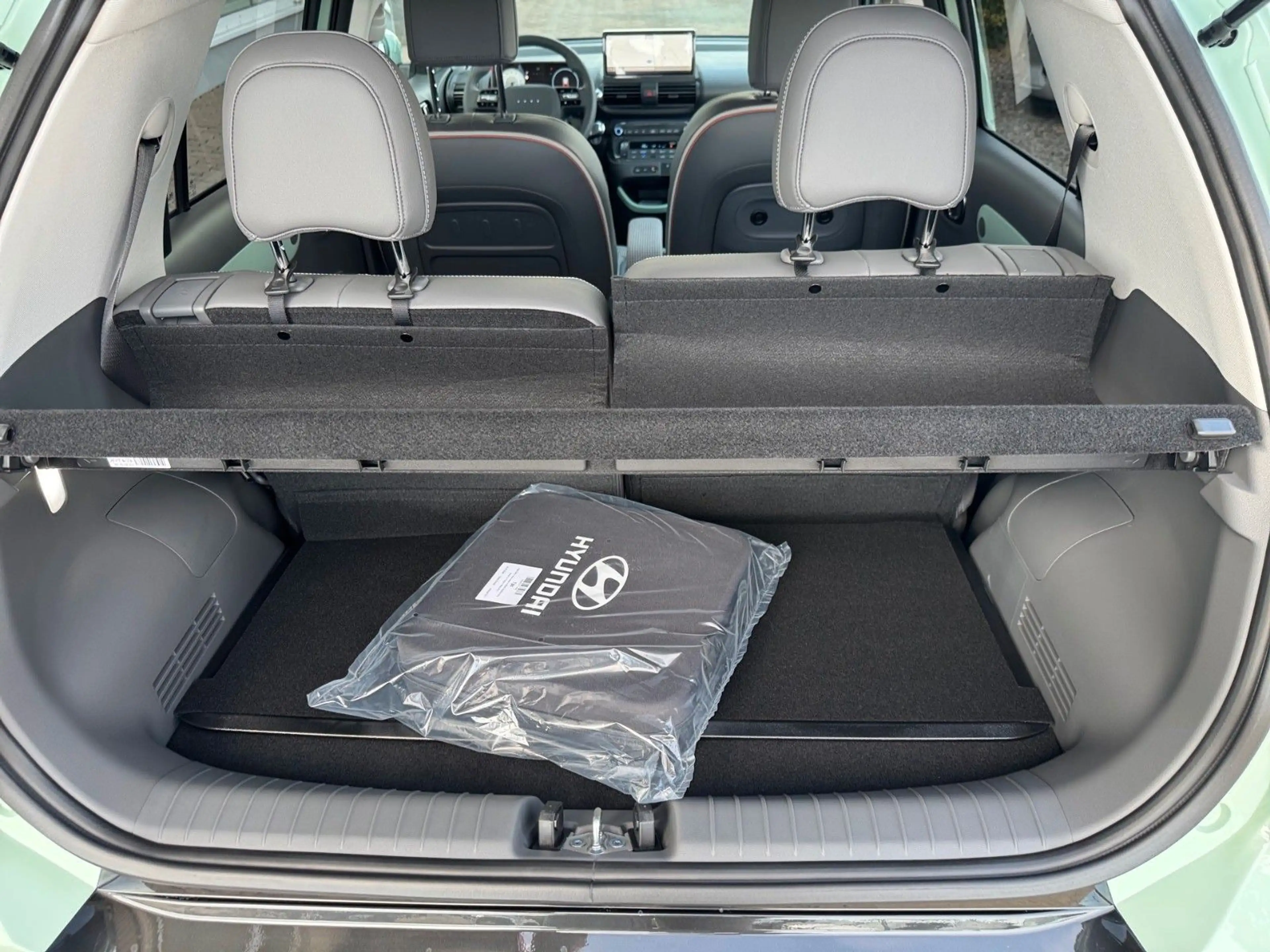 Hyundai Inster LOUNGE 49 kWh KLA NAVI KAMERA LED — photo 13