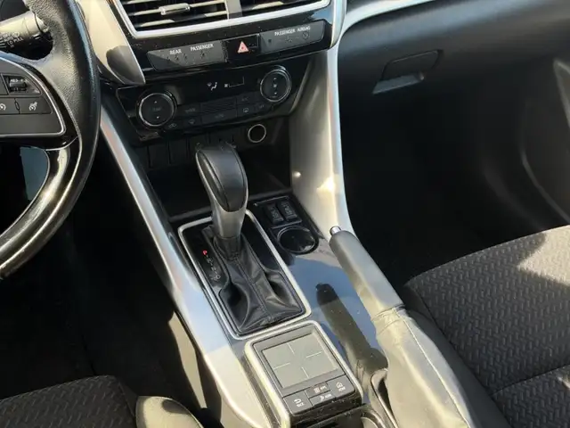 Mitsubishi Eclipse Cross view 14