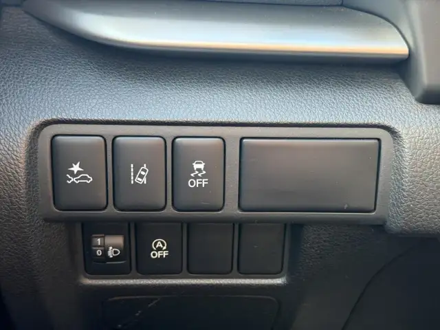 Mitsubishi Eclipse Cross view 16
