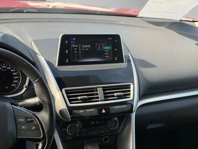 Mitsubishi Eclipse Cross view 13