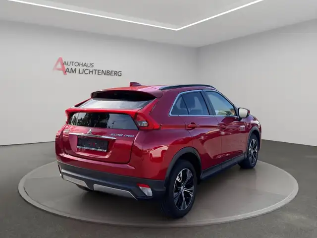 Mitsubishi Eclipse Cross view 4