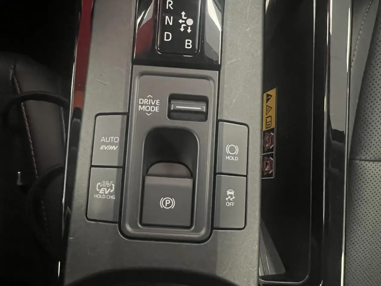 Toyota Prius Prime снимка Toyota Prius Prime