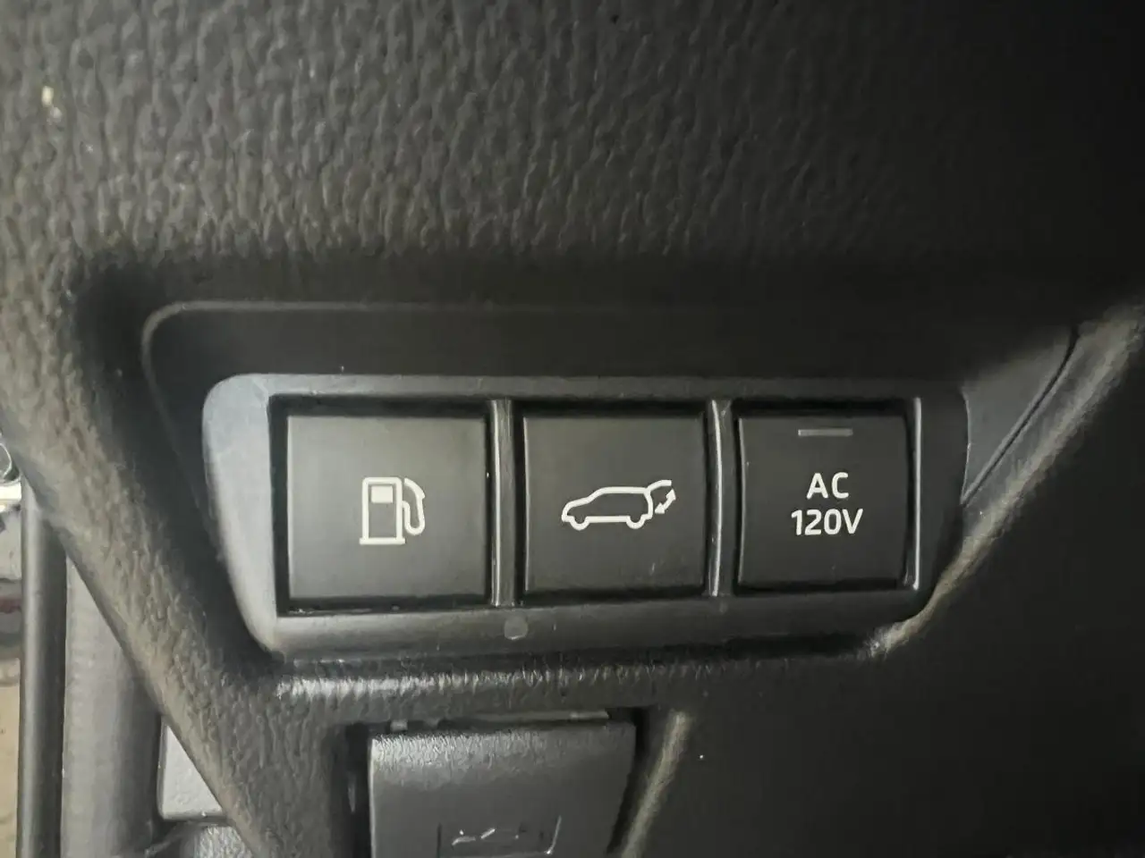 Toyota Prius Prime снимка Toyota Prius Prime