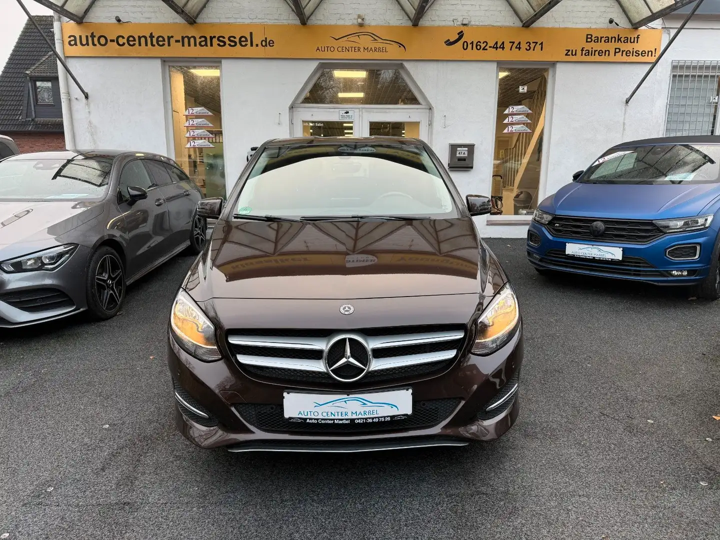 Mercedes-Benz B 180 NAVI/SITZHEIZUNG/ALLWETTER/PARKHILFE Braun - 2