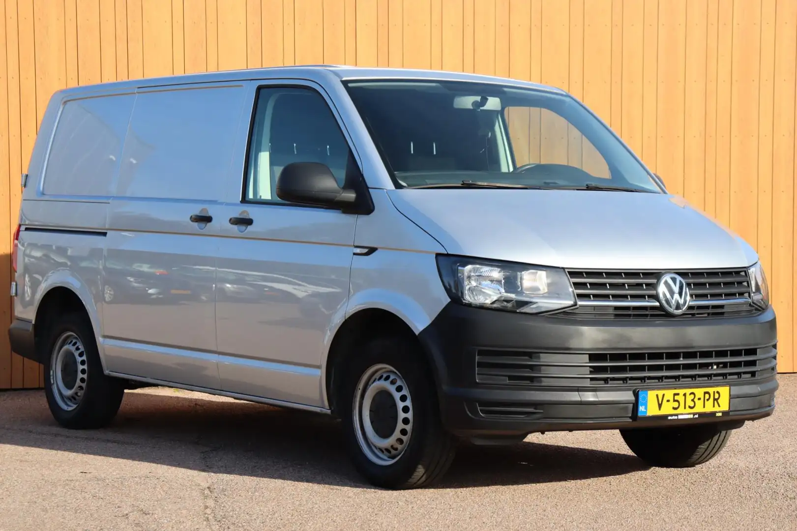 Volkswagen Transporter 2.0 TDI L1H1 Economy Gris - 2