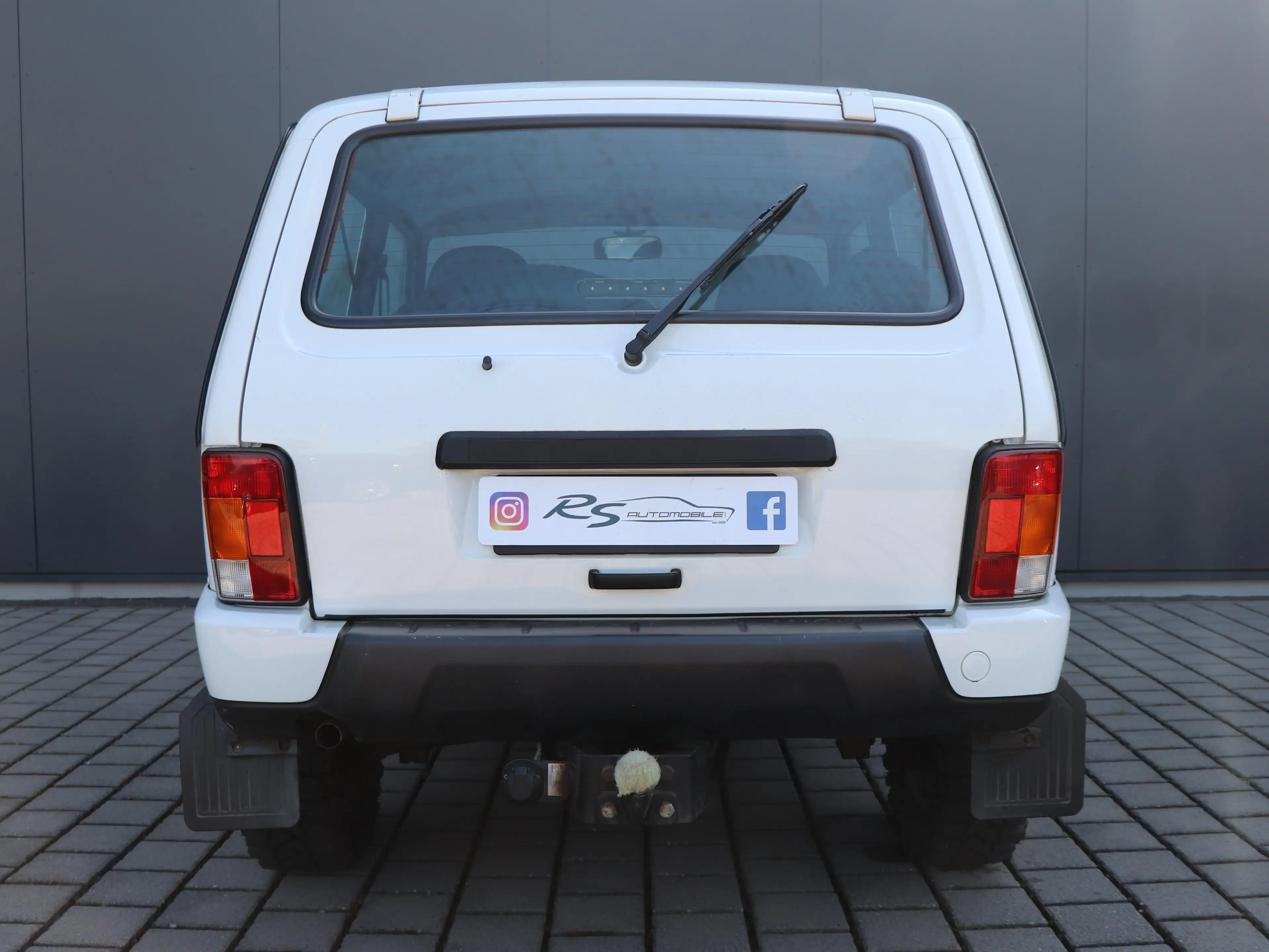 Lada Urban Lada 4x4 Urban Zusatzbeleuchtung / konserviert — photo 12