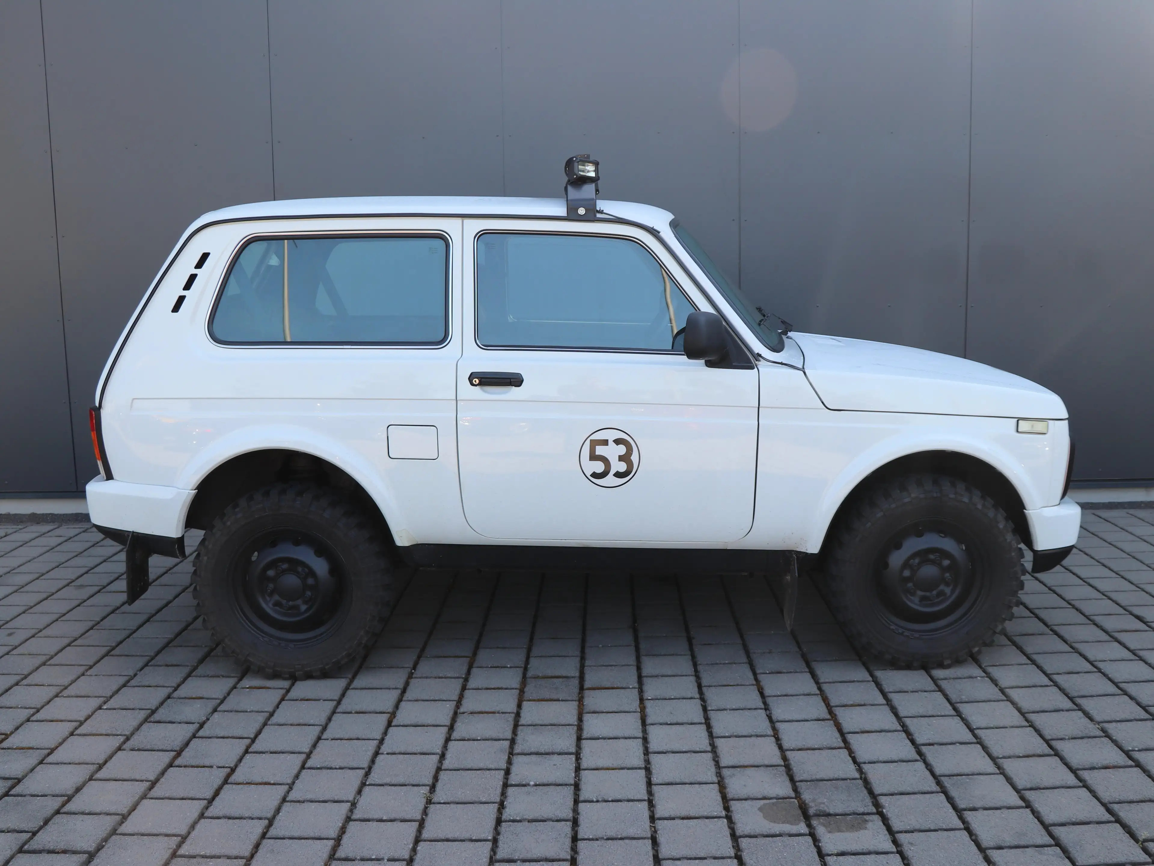 Lada Urban Lada 4x4 Urban Zusatzbeleuchtung / konserviert — photo 3