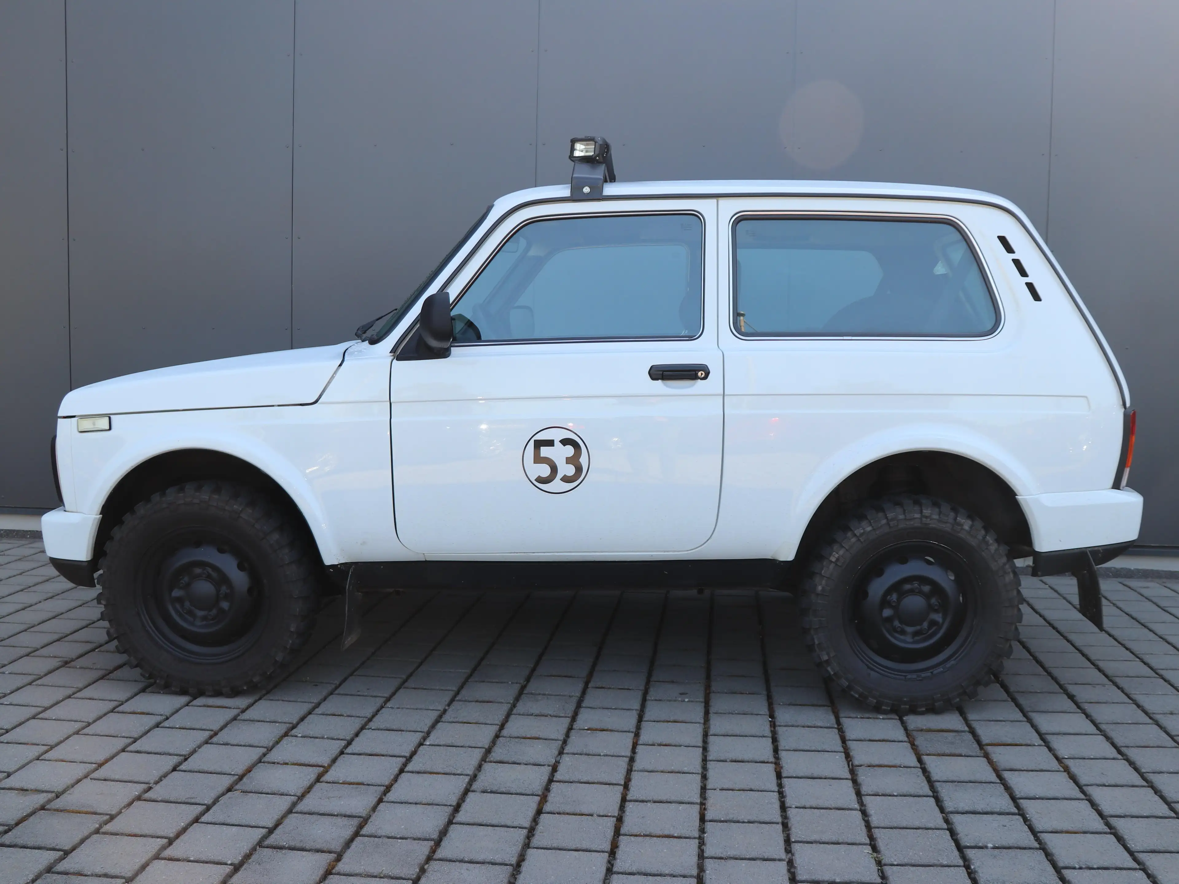 Lada Urban Lada 4x4 Urban Zusatzbeleuchtung / konserviert — photo 10