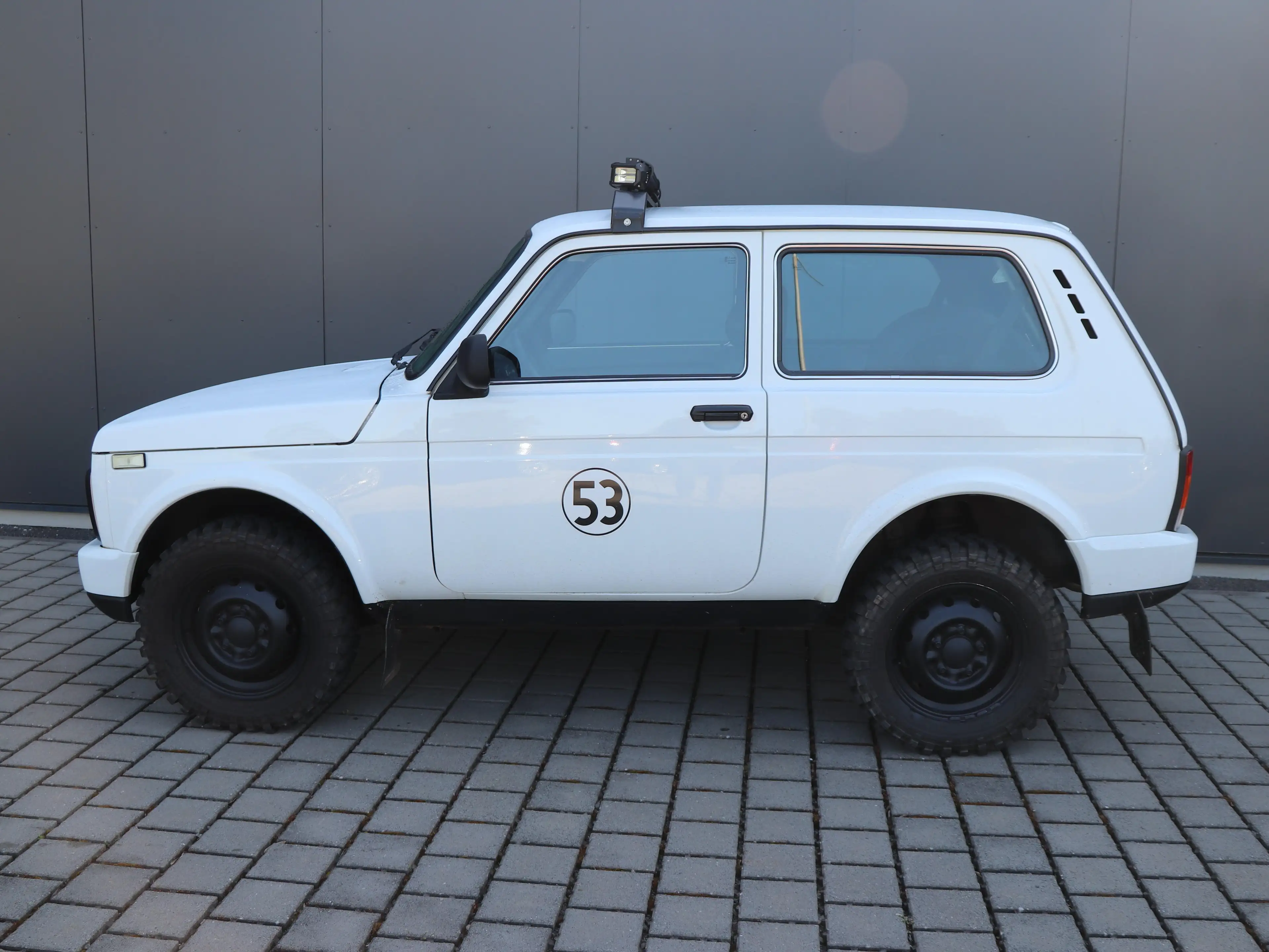 Lada Urban Lada 4x4 Urban Zusatzbeleuchtung / konserviert — photo 9